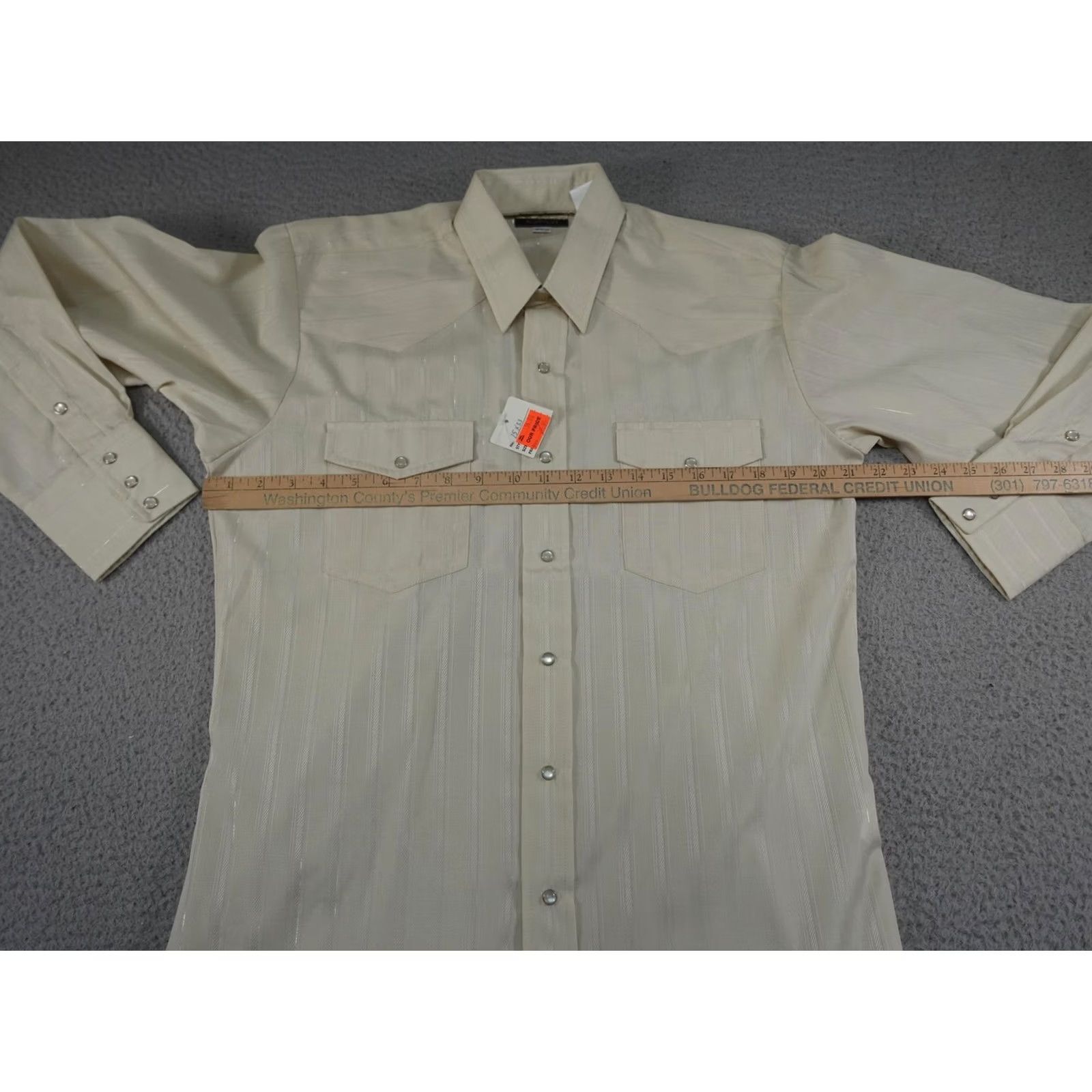 Armani Western Pearl Snap Shirt Mens Medium 15-33 Beige Cowboy Rodeo Ranch Square Dance Buttons Snap Front Cuffs Western Yoke Size US M / EU 48-50 / 2 - 2 Thumbnail