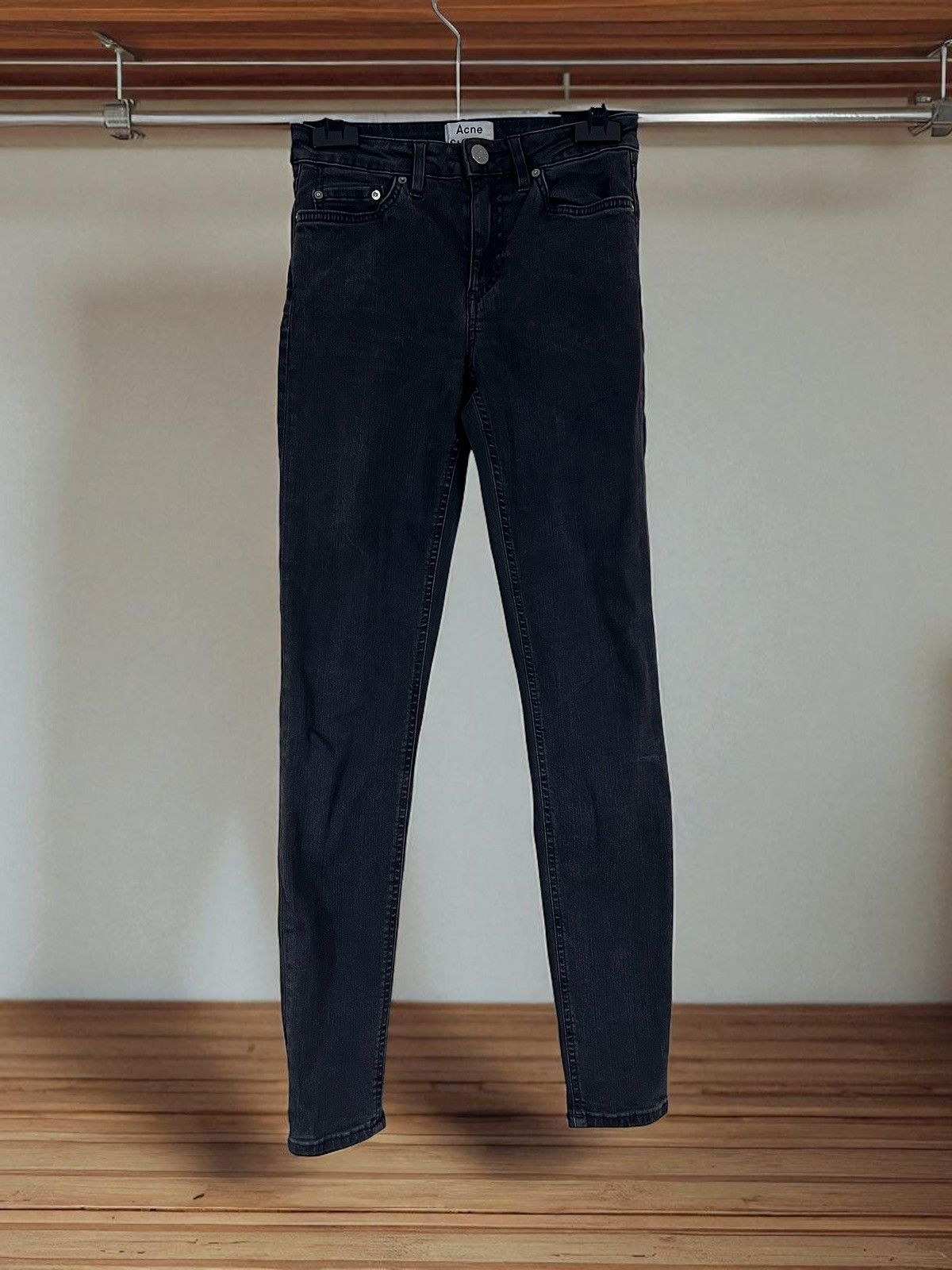 Acne Studios Acne Studios Skin 5 Used Black jeans size W24 L32 Size 24" / US 00 / IT 34 - 1 Thumbnail