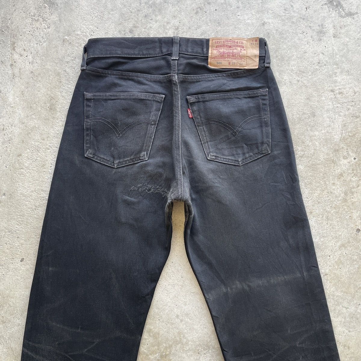 Levi's Vintage Clothing W29💥 Vintage Levi’s 501 Fly Button Black Faded Jeans Pants Size US 29 - 14 Thumbnail