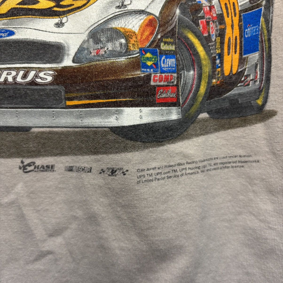 NASCAR Vintage Dale Jarrett UPS NASCAR tee Size US L / EU 52-54 / 3 - 4 Thumbnail