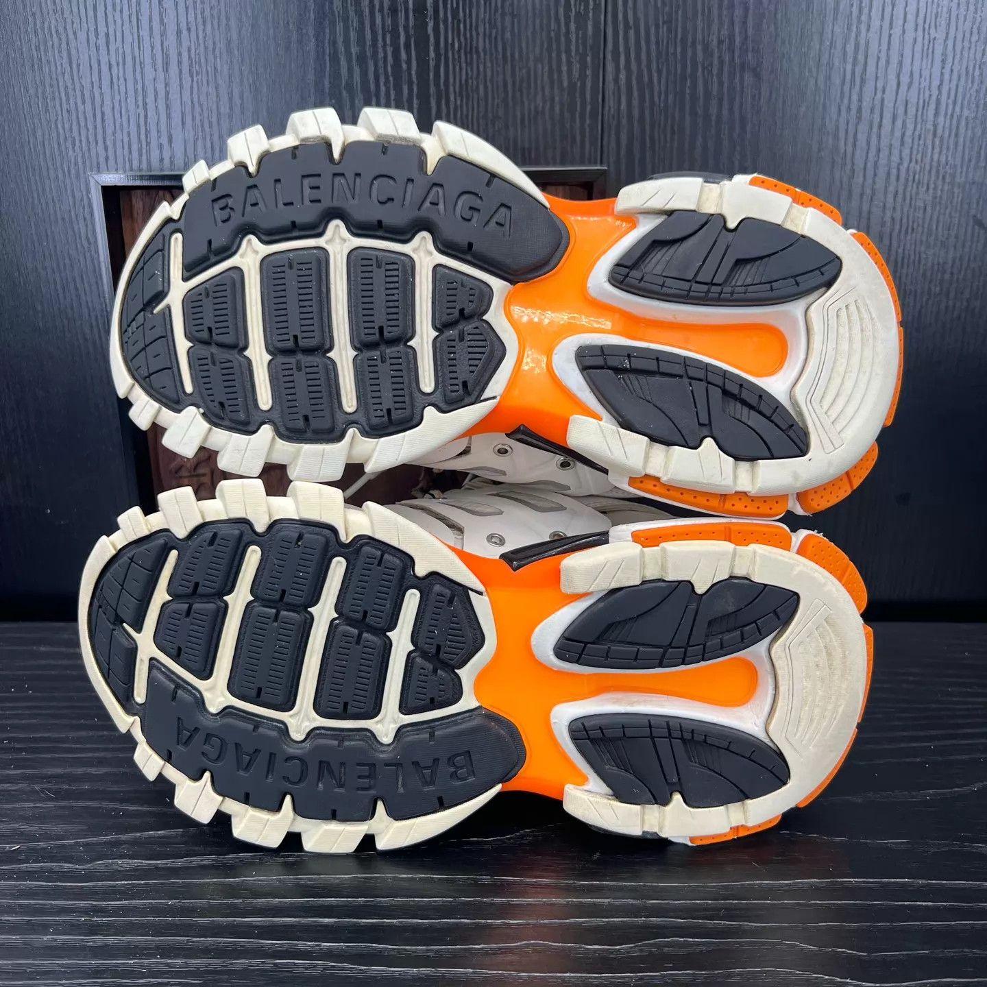 Balenciaga Balenciaga Track White Orange 36 Women's Like New Size US 6 / IT 36 - 6 Thumbnail