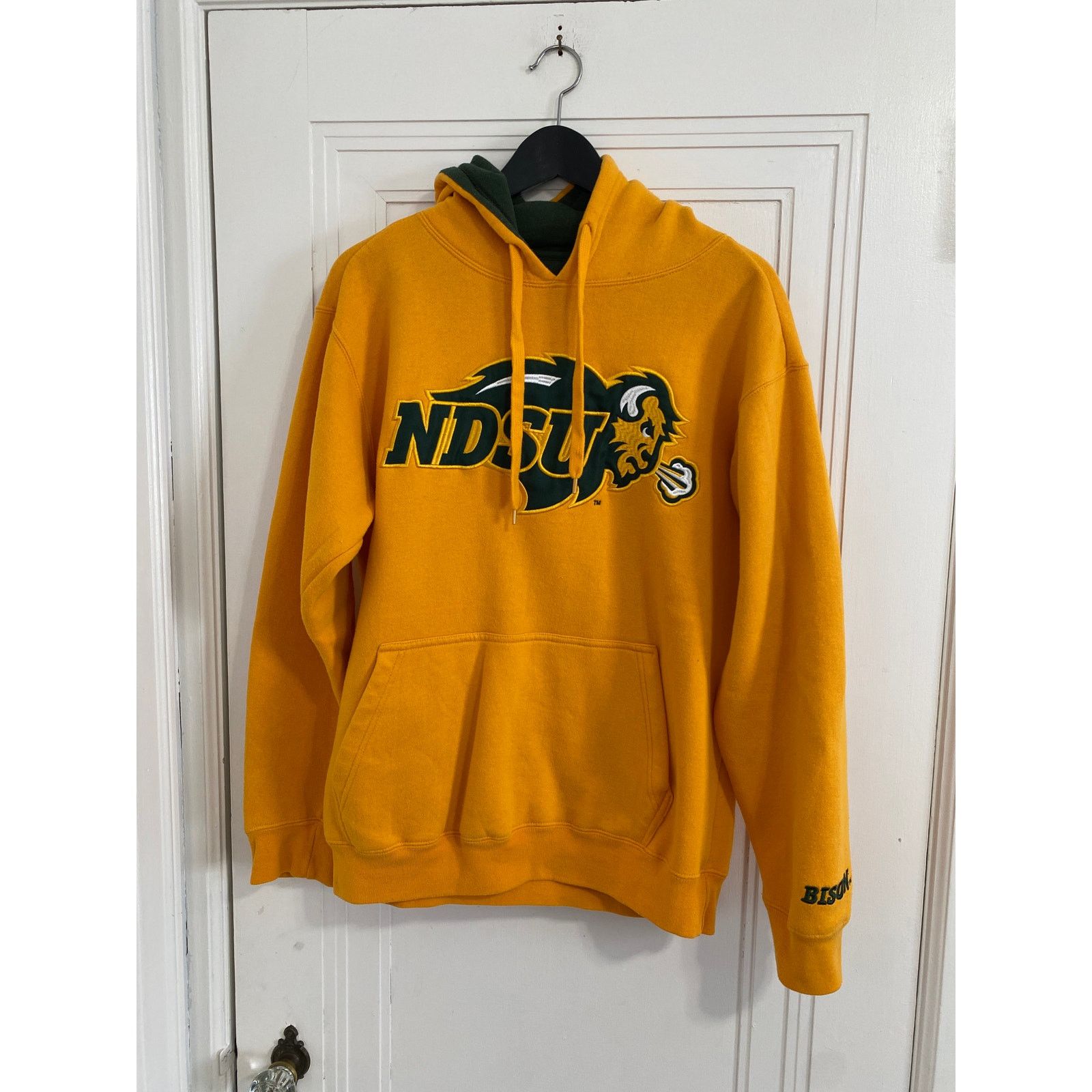 NCAA NDSU Bison Stitched Hoodie Sweatshirt Size Small Size US S / EU 44-46 / 1 - 1 Thumbnail