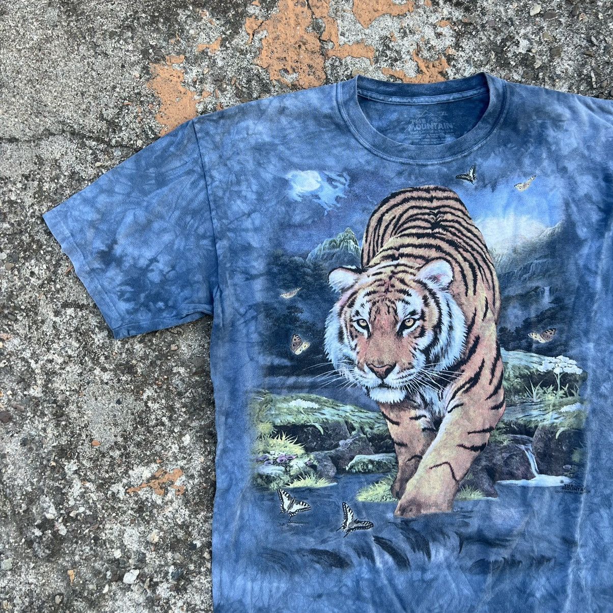 Vintage Vintage Y2K Tiger Logo T-shirt Size US L / EU 52-54 / 3 - 3 Thumbnail