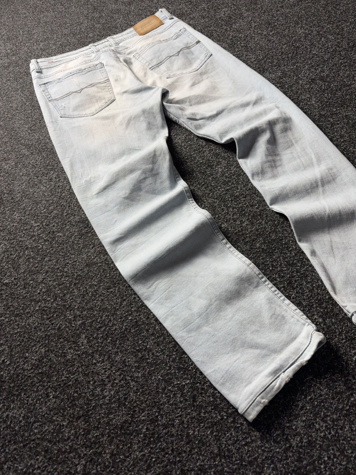 Diesel 00s Diesel Industry Light Wash Distressed Jeans Y2K Italy Size US 34 / EU 50 - 14 Thumbnail