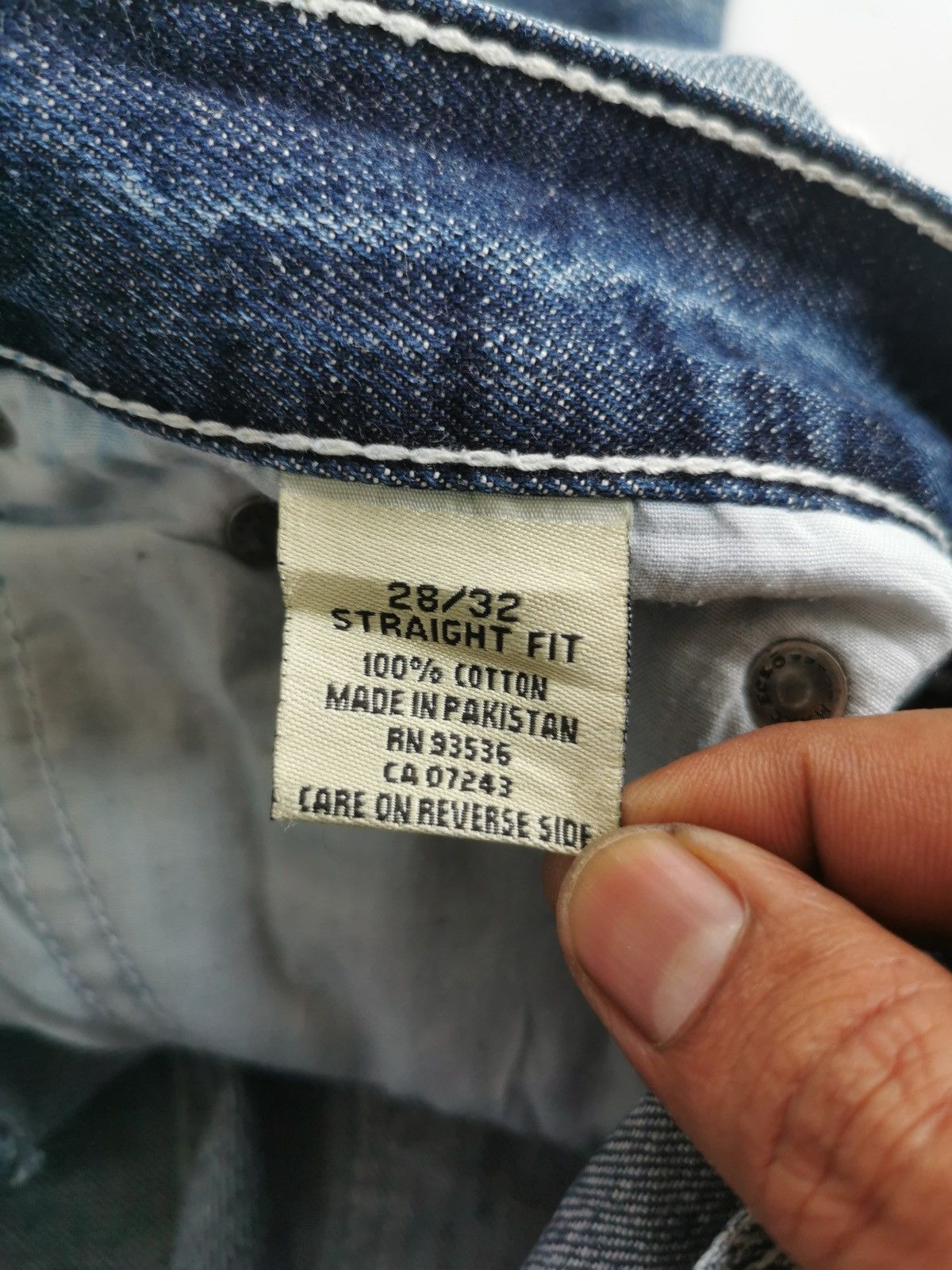 Marc Ecko Vintage Marc Ecko Straight Fit Distressed Jeans Size US 32 / EU 48 - 9 Thumbnail
