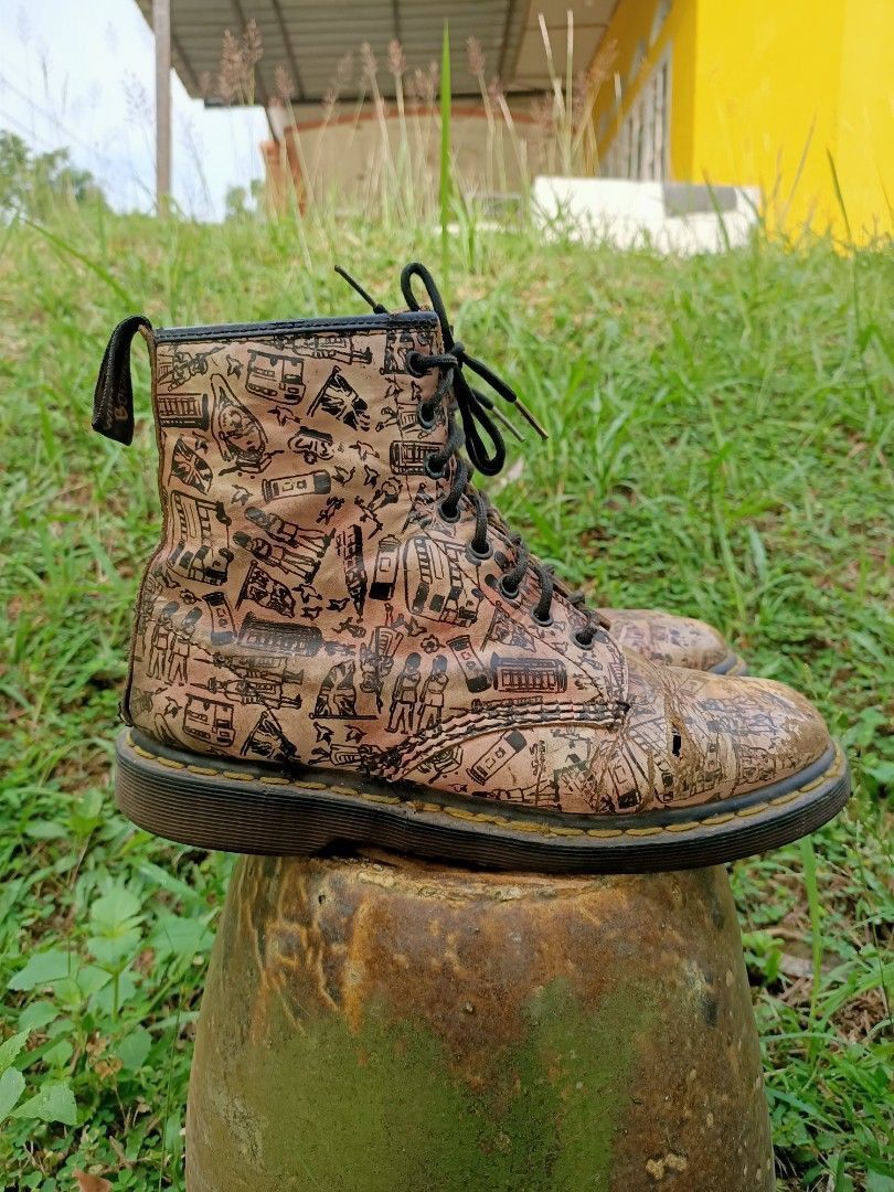 Dr. Martens × Vintage Vintage doc martens pink london boots Size US 9.5 / EU 42-43 - 2 Thumbnail