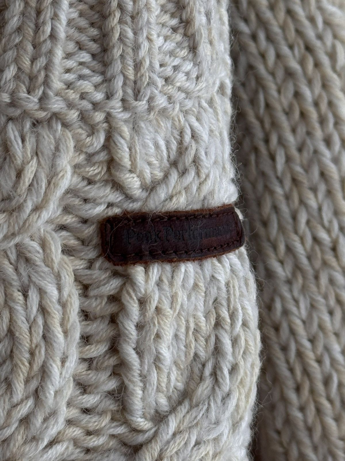 Peak Performance × Vintage Vintage Peak Performance W’ Sweden Wool Cable Knit Cardigan Size XS / US 0-2 / IT 36-38 - 6 Thumbnail
