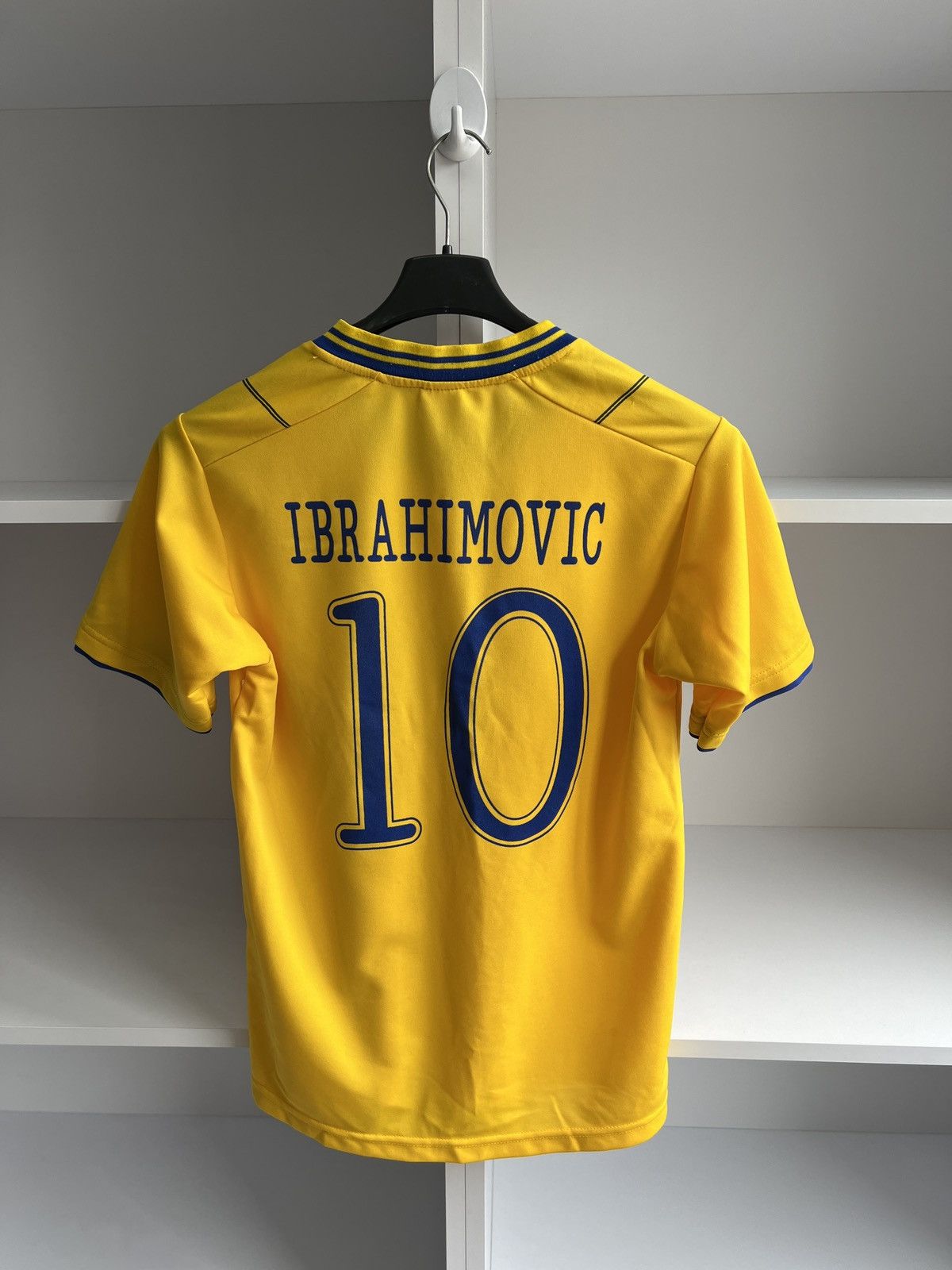 Vintage Vintage Sweden Ibrahimovic 10 Jersey Size US S / EU 44-46 / 1 - 11 Thumbnail
