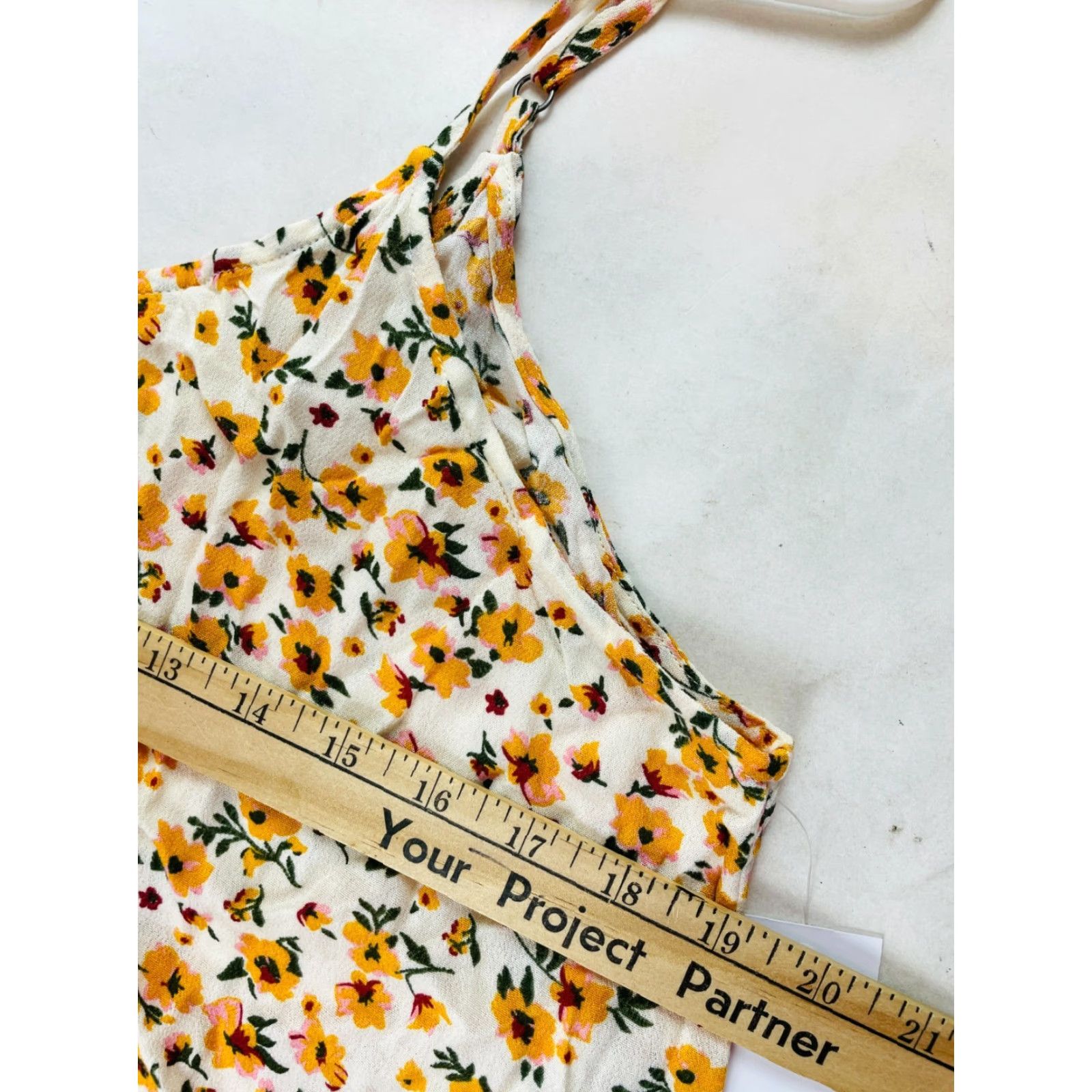 Vintage BP Crop Top Women's Size S Yellow Floral Sleeveless Tank Spaghetti Strap NWT Size S / US 4 / IT 40 - 3 Thumbnail