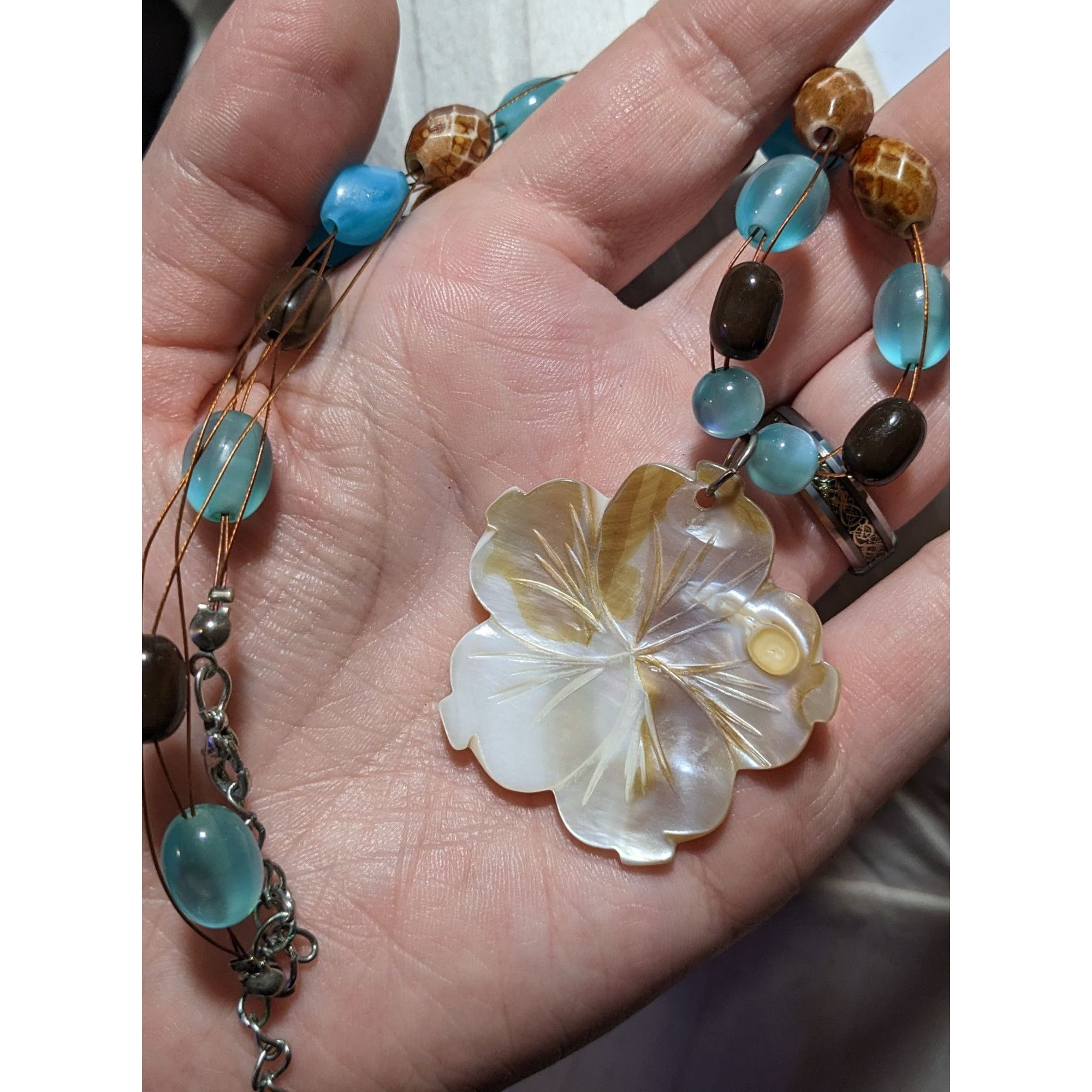 Other Vintage Mother Of Pearl Flower Beaded Necklace Size ONE SIZE - 10 Thumbnail
