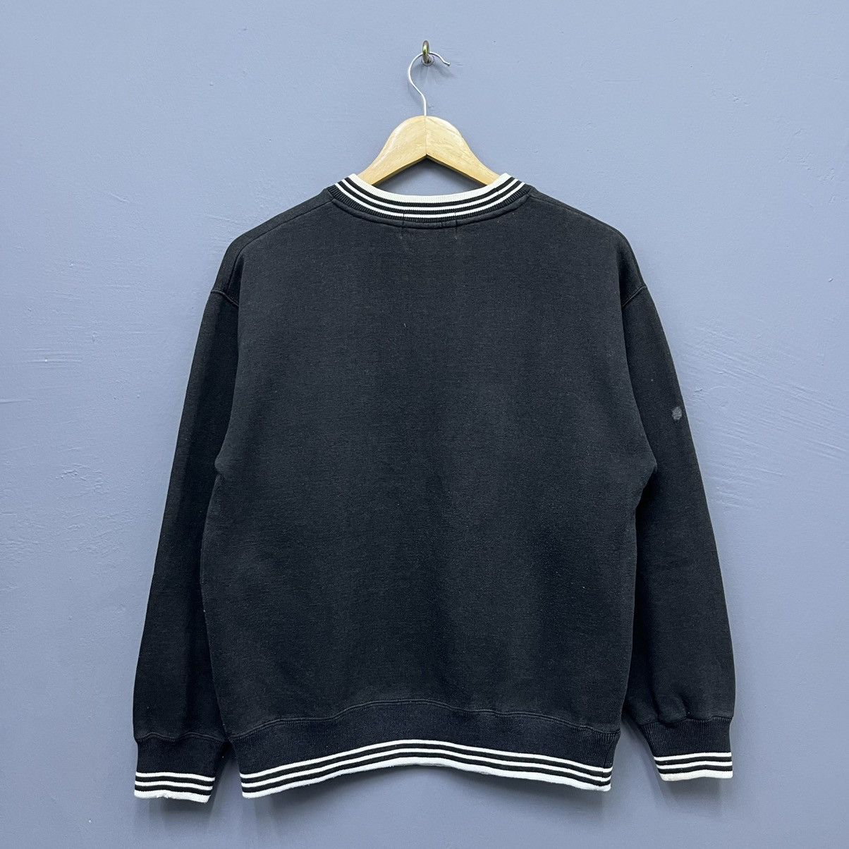Vintage Vintage 90s Bitch Skateboards Embroidered Sweatshirt Size US M / EU 48-50 / 2 - 2 Thumbnail