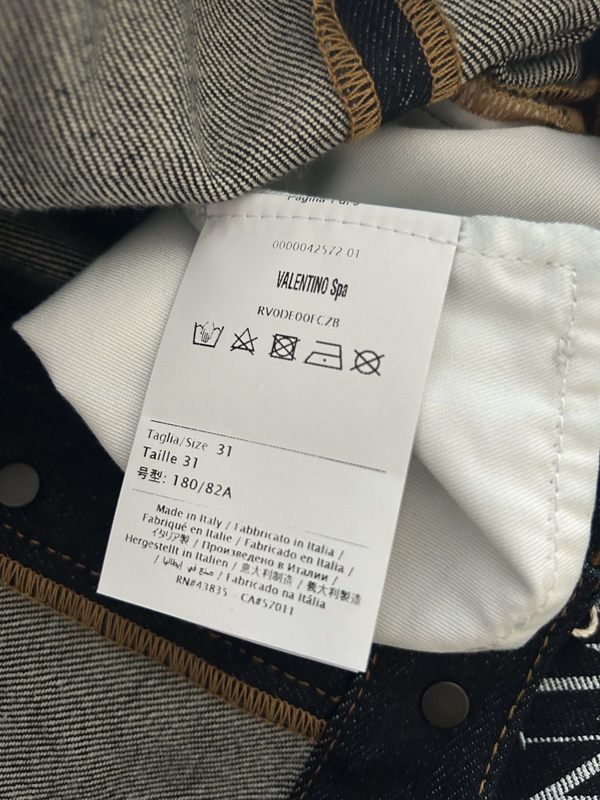 Valentino Valentino Garavani all over print Logo Jeans denim 🇮🇹 VLTN Size US 31 - 8 Thumbnail