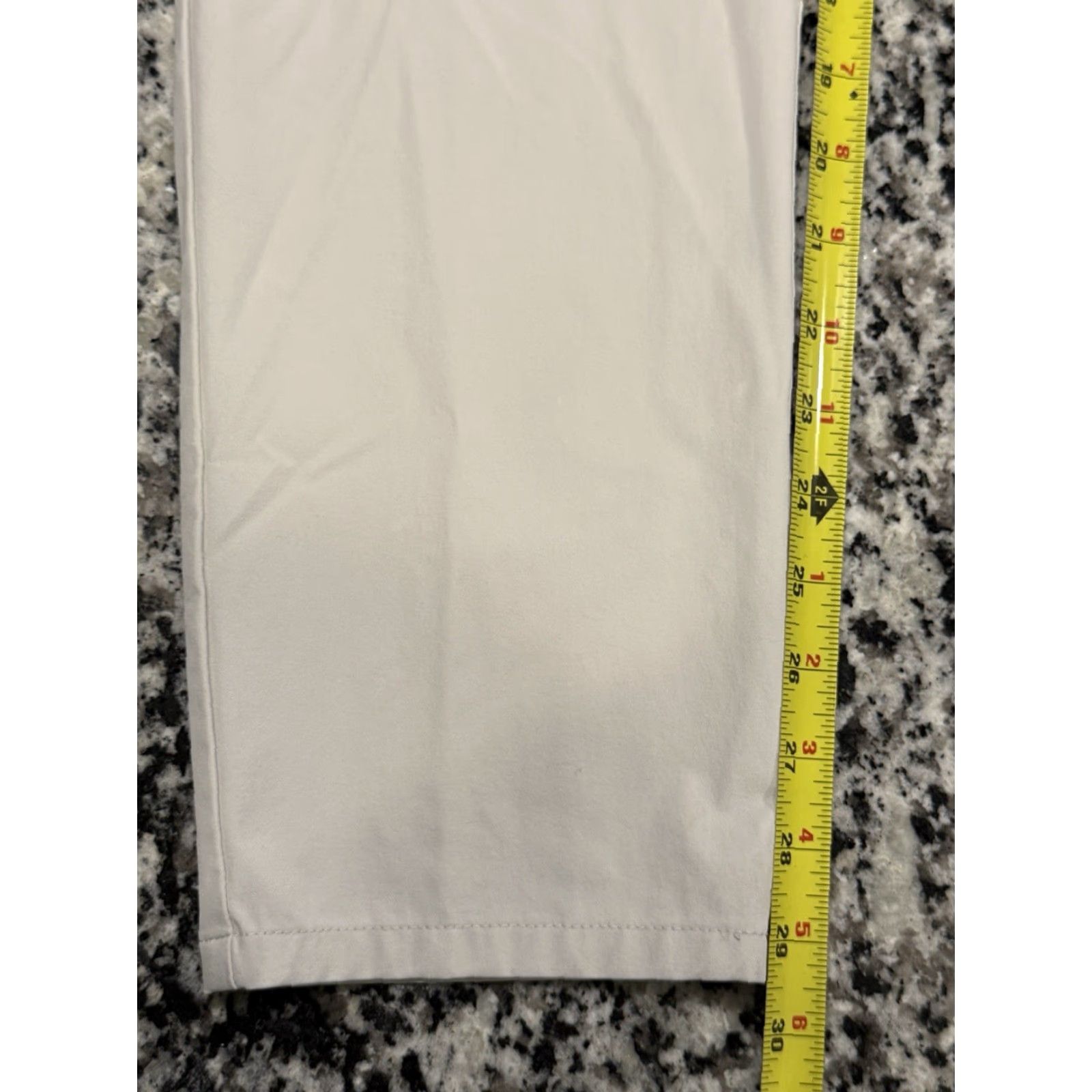 KJUS KJUS Pants Men’s 34x29.5 Beige Iver Tailored Fit Stretch Golf 5-Pocket Mens Size US 34 / EU 50 - 2 Thumbnail