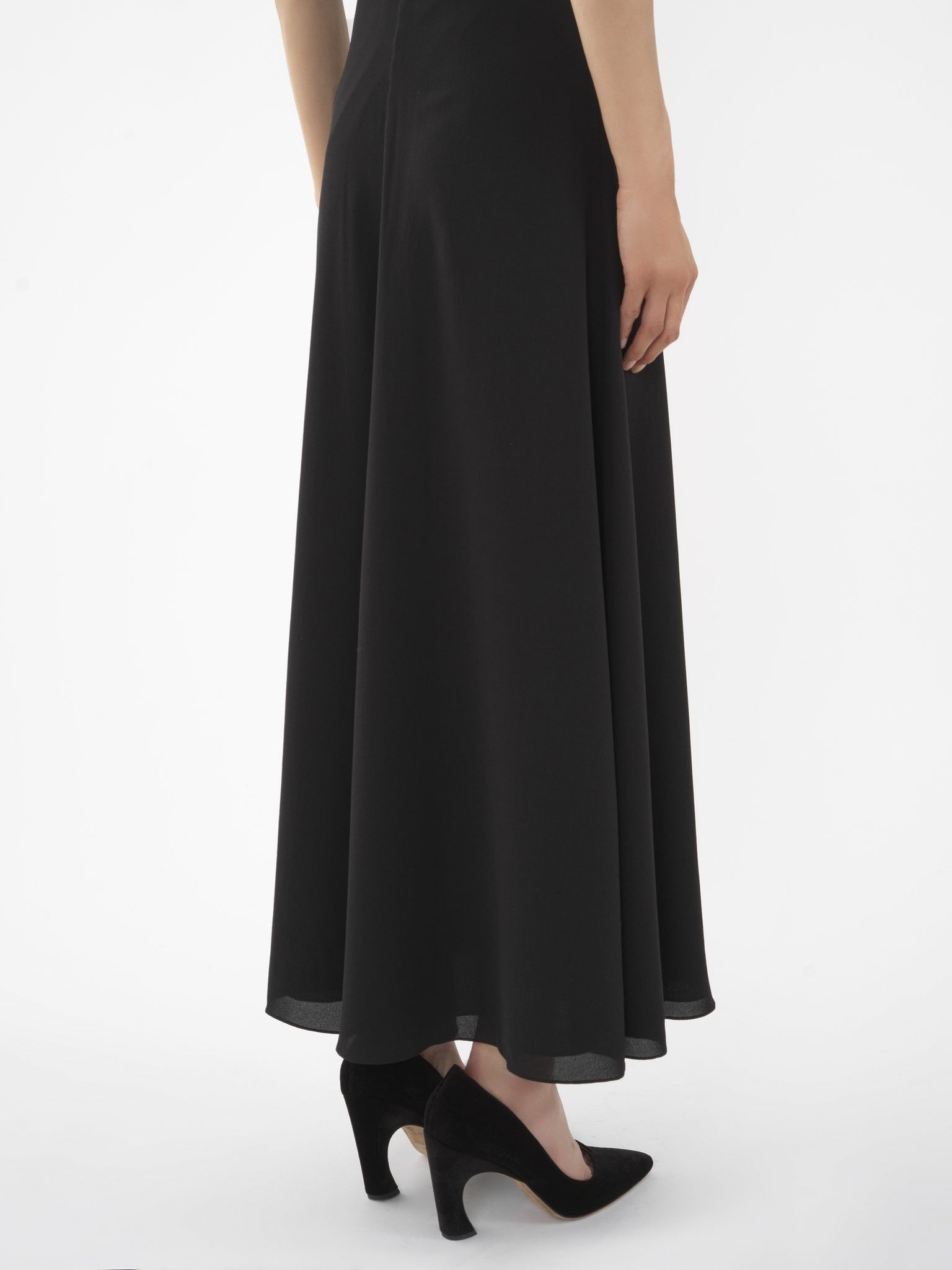 Chloe o1loc1c0325 CHC24 Midi Skirt in Black Size 27" / US 4 / IT 40 - 4 Thumbnail