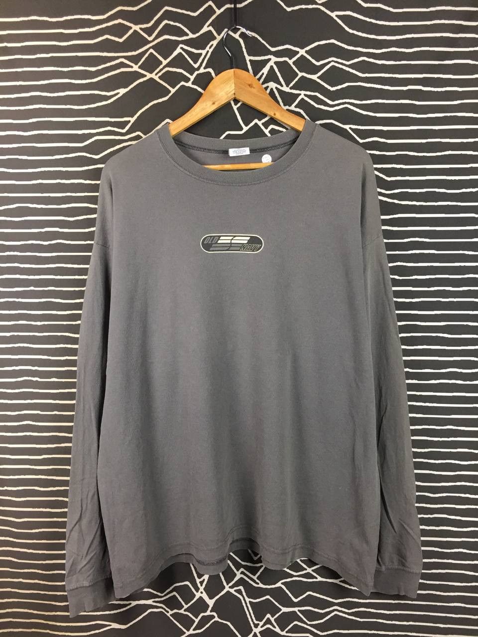 Old Navy Vtg Old Navy Pill Logo Y2K Tech Long Sleeve Tee Size US XL / EU 56 / 4 - 1 Thumbnail