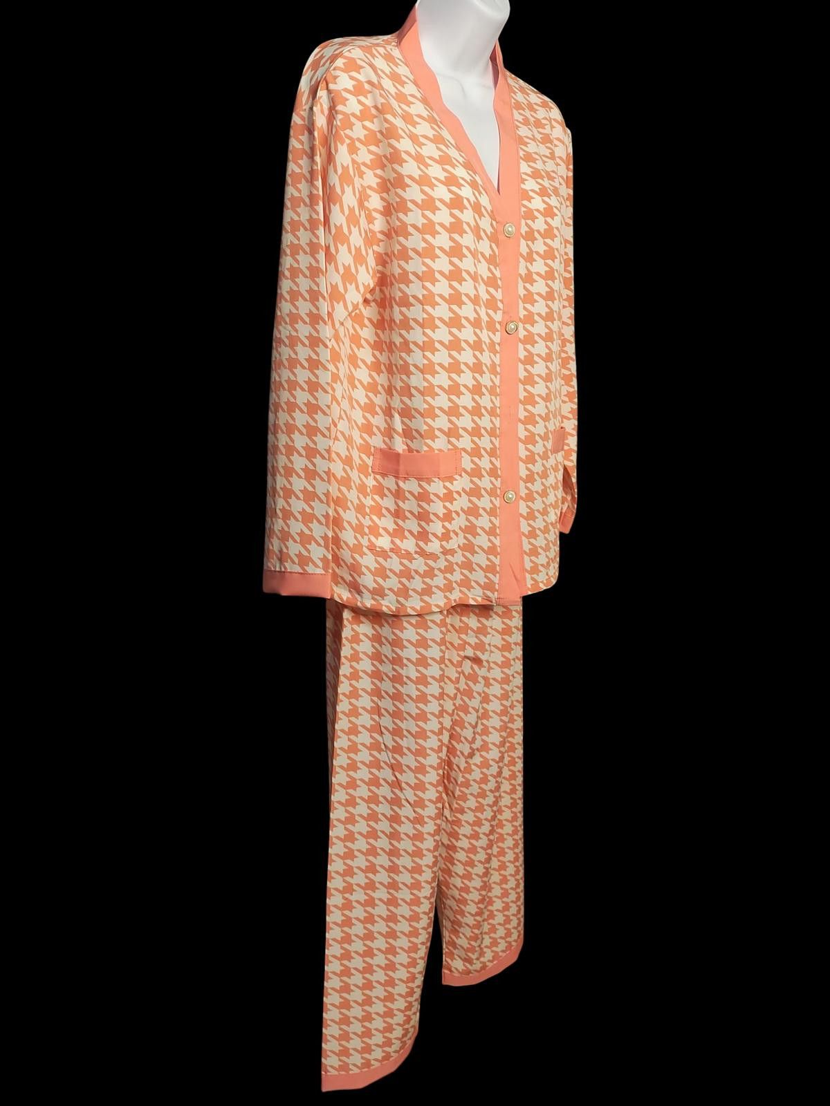 Unknown London Women's Peach Houndstooth Pajama Set Size XXL Top & Size 4 P Size ONE SIZE - 4 Thumbnail