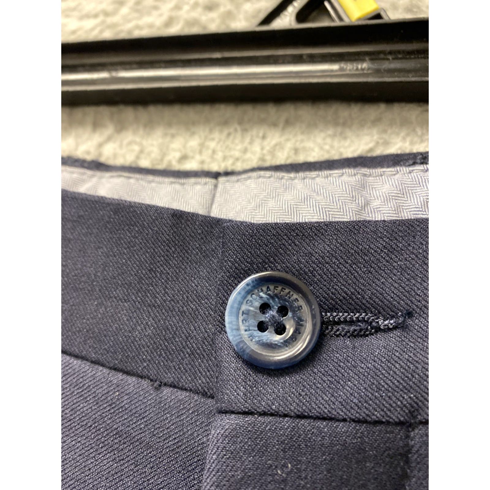 Hart Schaffner Marx Hart Schaffner Marx Dress Pants Men’s 36x30 Navy Comfort Wool / 0258 Classic Straight Front / Belt Loops Casual Formal Business Size US 36 / EU 52 - 4 Thumbnail