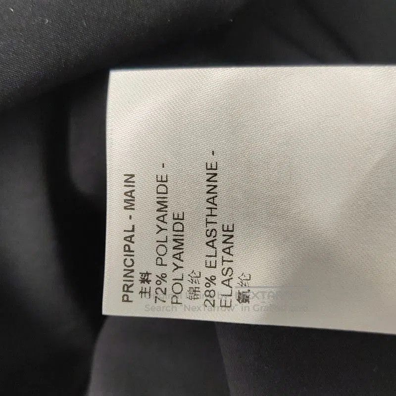Louis Vuitton Louis Vuitton Color-Blocked Zip Dress Size 38. Size US 38 / EU 54 - 8 Thumbnail