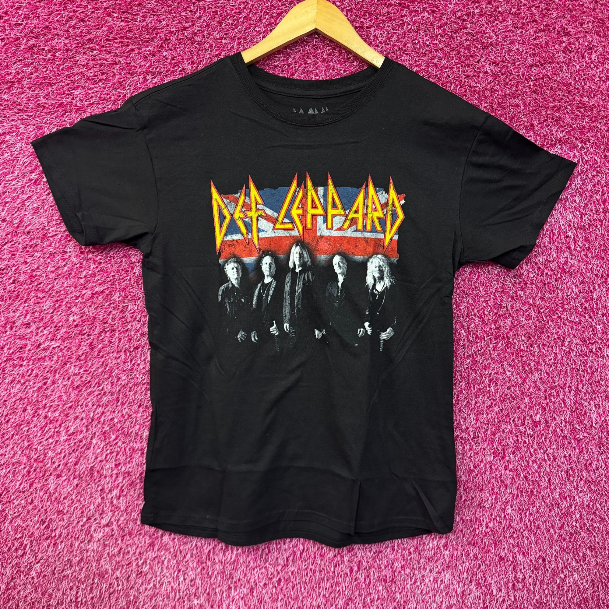 Def Leppard Def Leppard Hall of Fame British Flag Heavy Metal Band Tee M Size US M / EU 48-50 / 2 - 1 Thumbnail