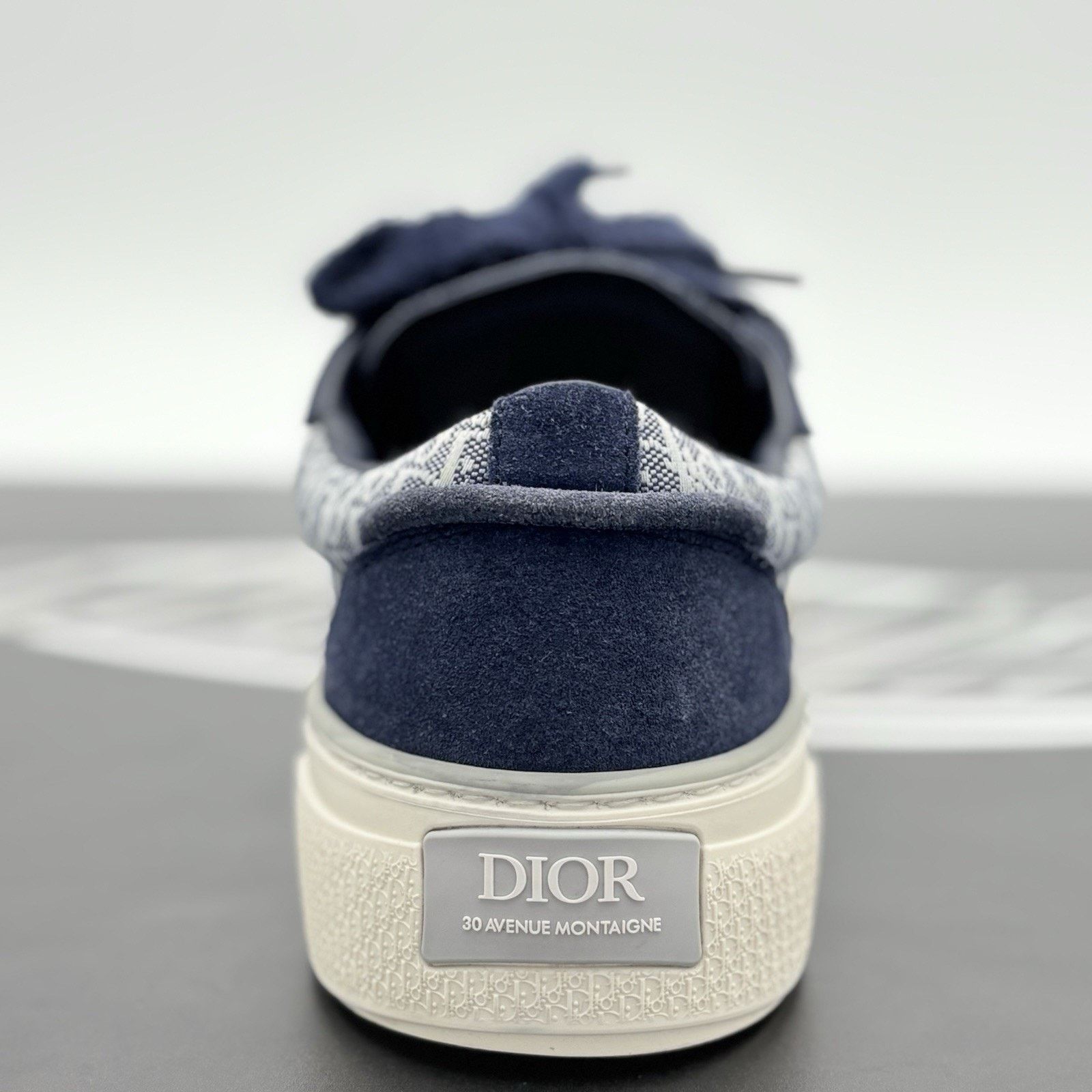 Dior Dior B33 ' Oblique Navy Blue ' | SUPER CLEAN! Size US 8 / EU 41 - 9 Thumbnail