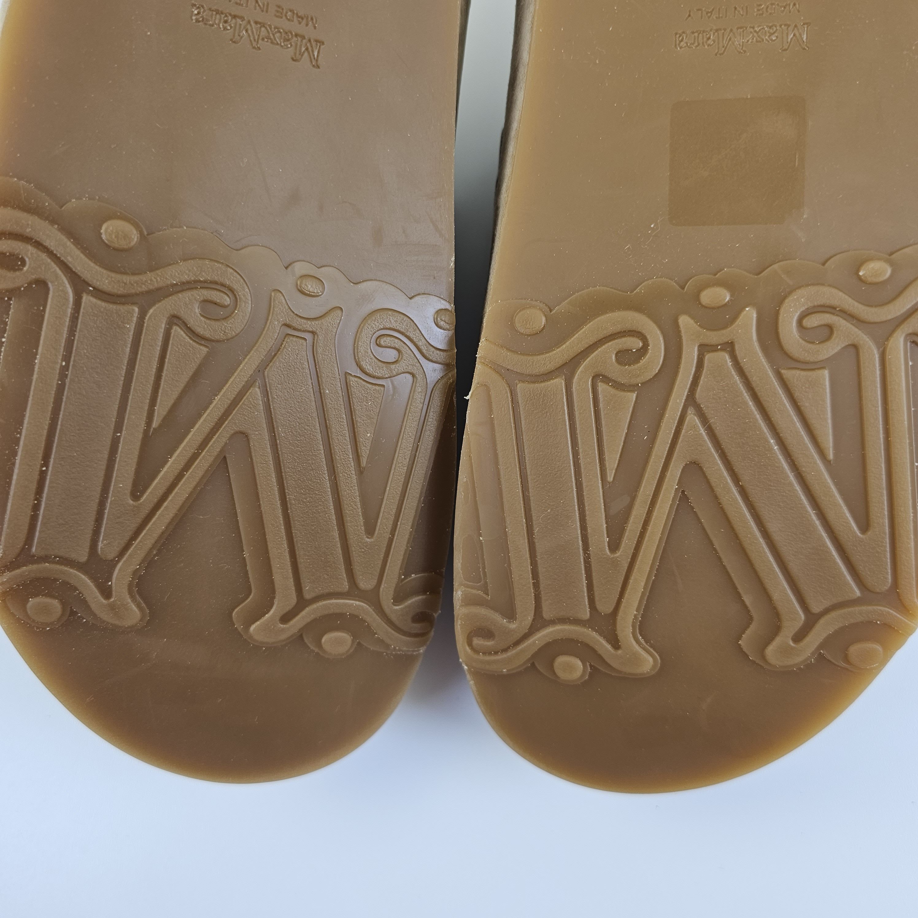 Max Mara Max Mara Beige Suede Manly Mules New FW24 Size US 9 / IT 39 - 9 Thumbnail