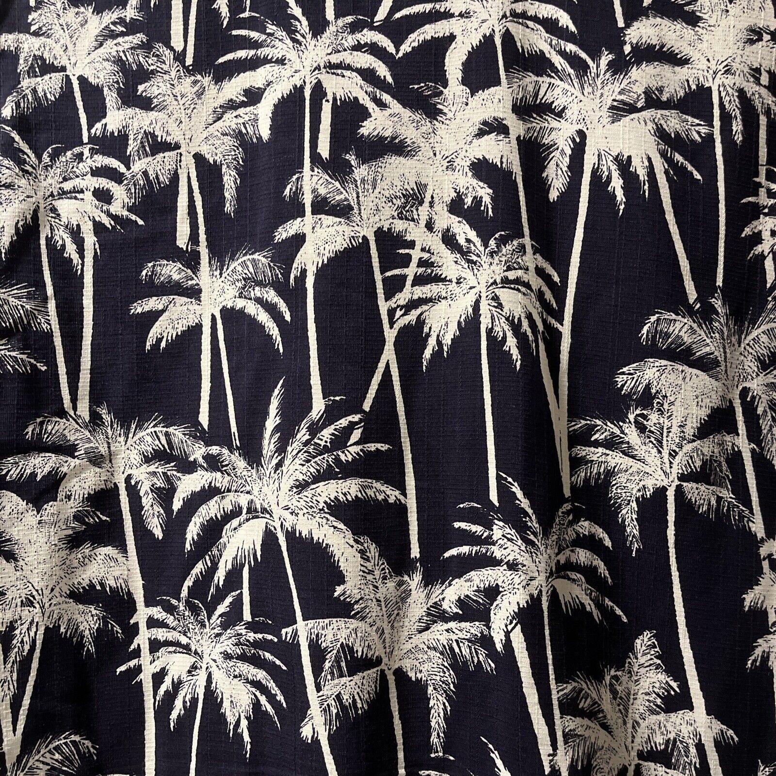 Tommy Bahama Tori Richards Mens Large Aloha Shirt Palm Trees Navy Blue Size US L / EU 52-54 / 3 - 5 Thumbnail
