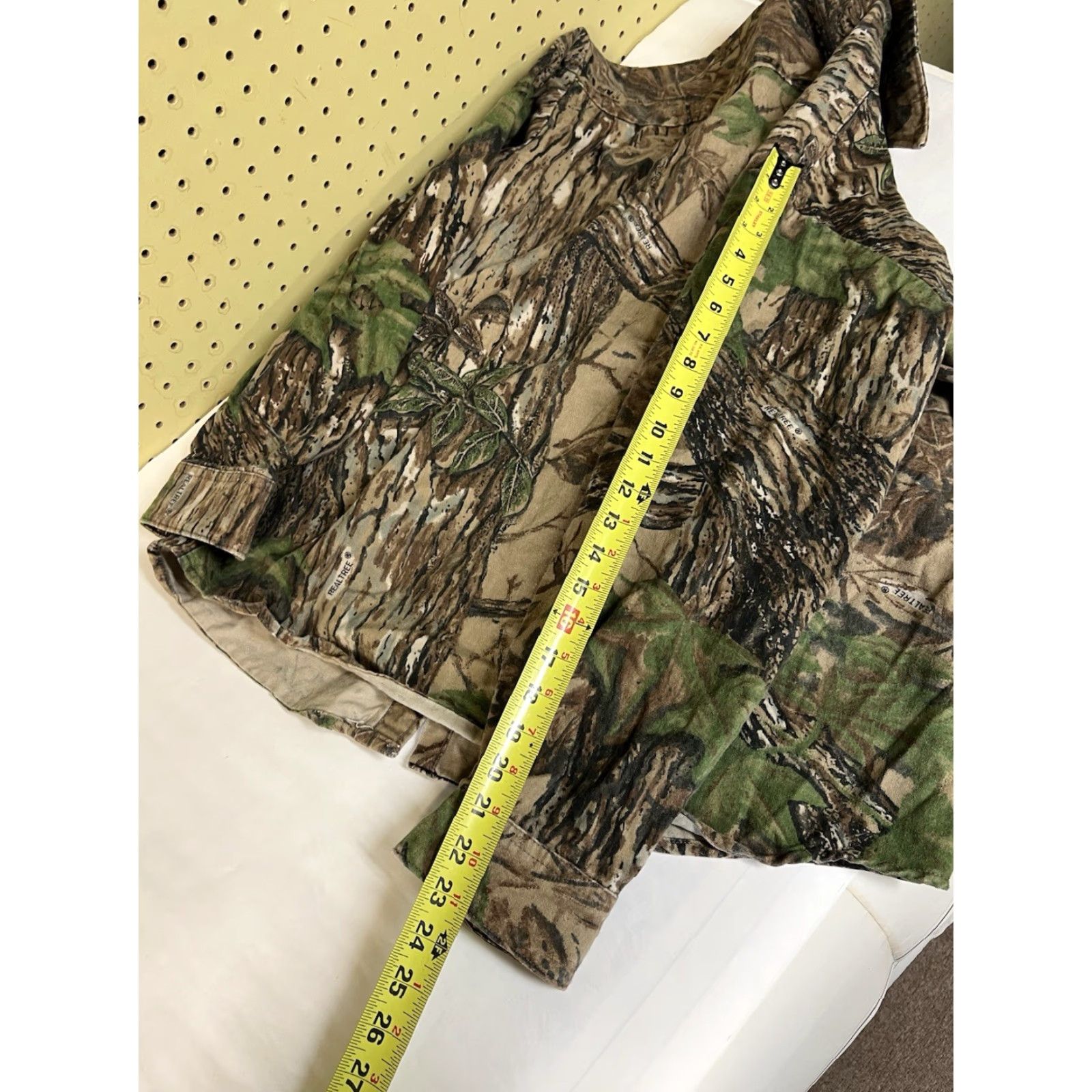Realtree VINTAGE Realtree Shirt Mens LT Big & Tall Button-Up Camouflage Pockets Long Sleeve Collared Button-Down Size US L / EU 52-54 / 3 - 6 Thumbnail