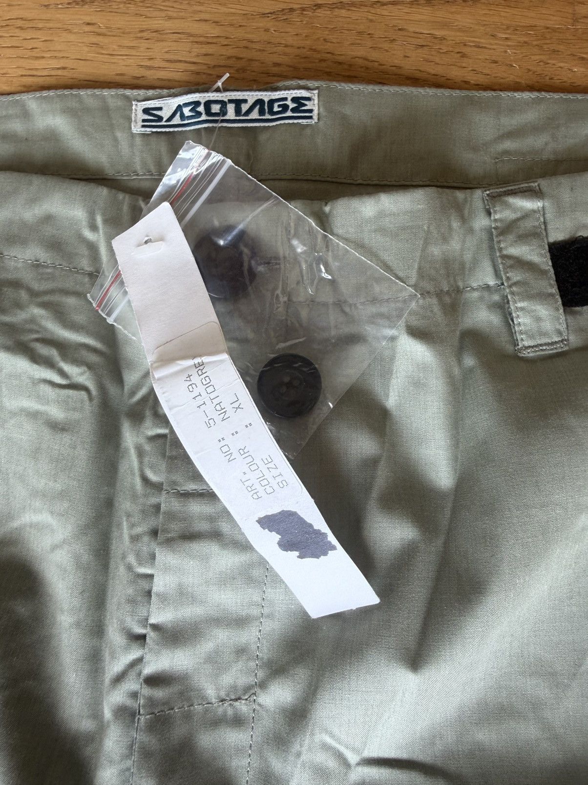 Walter Van Beirendonck NOS Early 90‘s Sabotage - Velcro Cropped pants Size US 35 - 10 Thumbnail