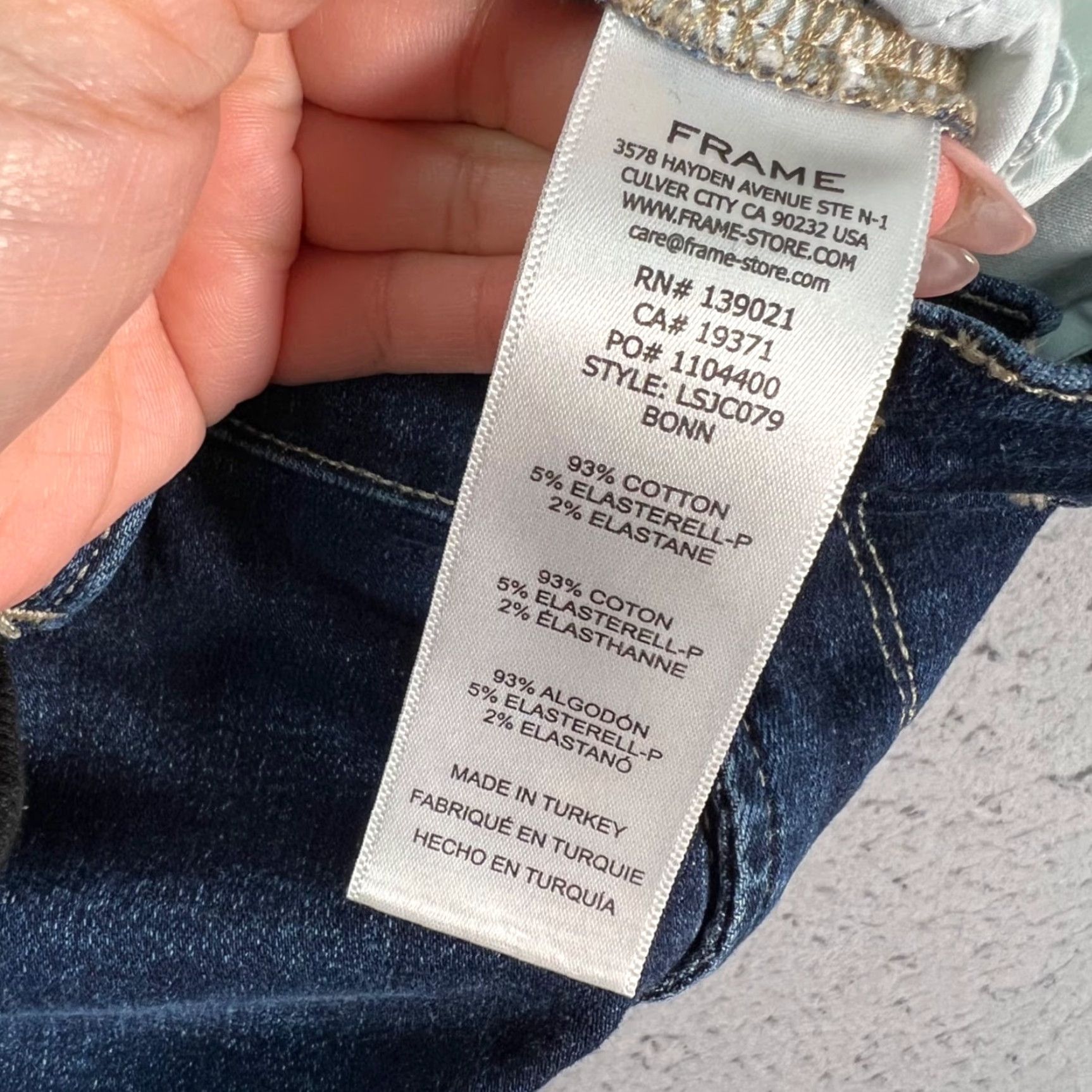 Frame FRAME Jeans – Le Skinny De Jeanne – Womens – Size 28 – Dark Wash Denim Crop Skinny Jeans Size 28" / US 6 / IT 42 - 5 Thumbnail