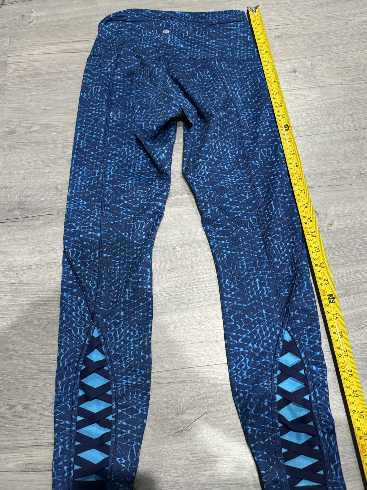 Lululemon Lululemon Pure Practice Legging Blue Size 28" / US 6 / IT 42 - 2 Thumbnail