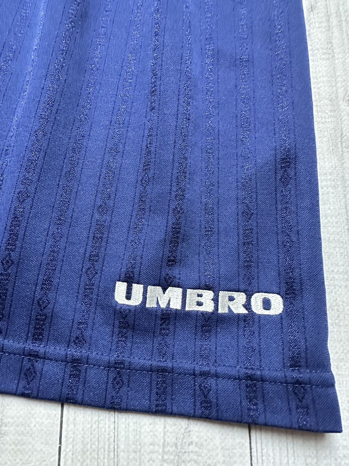 Umbro × Vintage Vintage Umbro monogram soccer shorts size XL Size US 36 / EU 52 - 2 Thumbnail