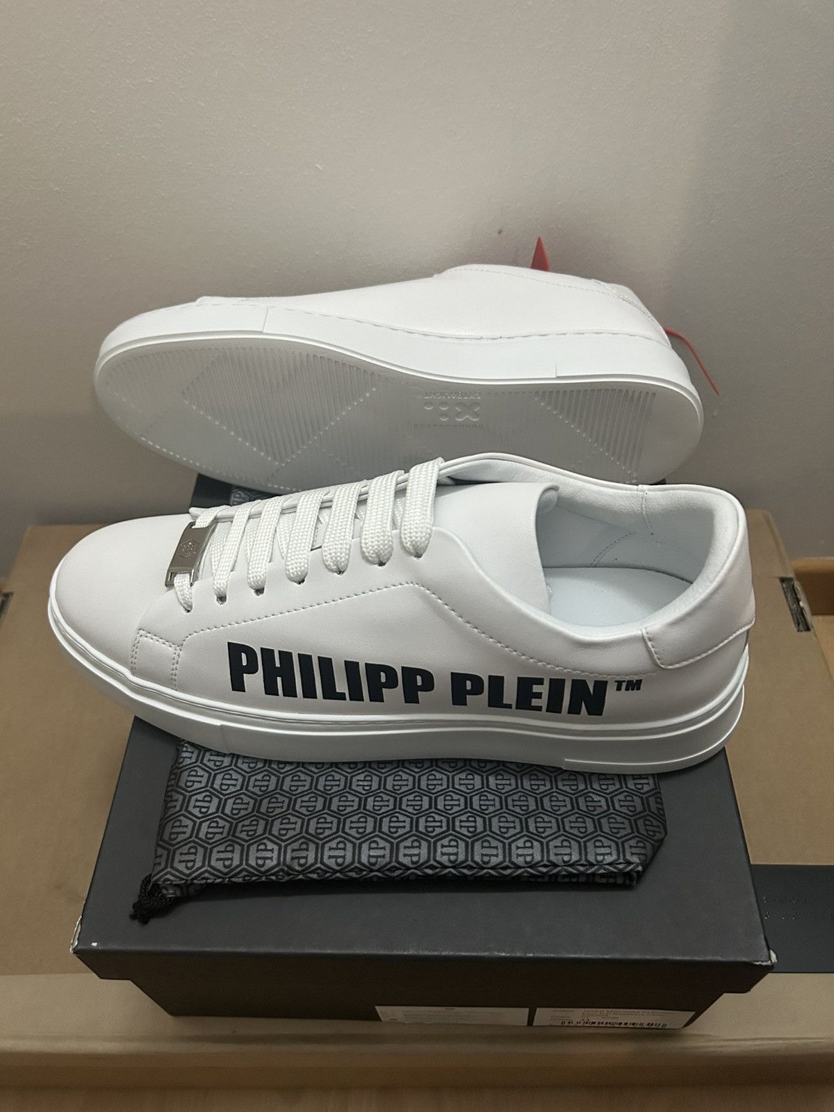 Philipp Plein Philipp Plein White Leather Logo Sneakers – Low Top Size US 10 / EU 43 - 1 Thumbnail