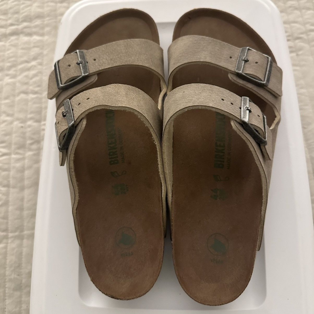 Birkenstock Birkenstock Arizona suede Taupe Tan Men’s Sandals Size US 11 / EU 44 - 1 Thumbnail