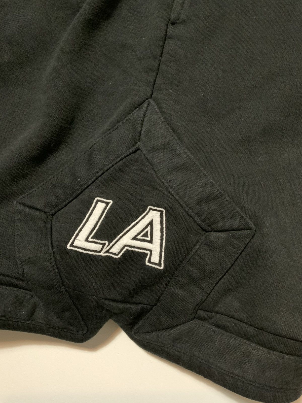 Other Fox LA Los Angeles Embroidered Terry 7” Varsity Sweat Shorts Size US 34 / EU 50 - 7 Thumbnail