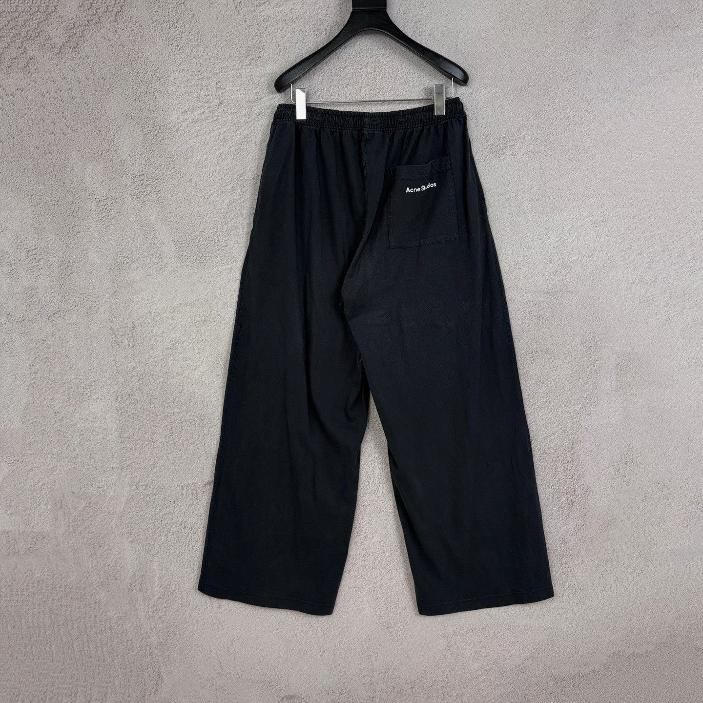 Acne Studios Acne Studios SizeM Black Pouch Embroidered Sweatpants/Long Size US 30 / EU 46 - 2 Thumbnail
