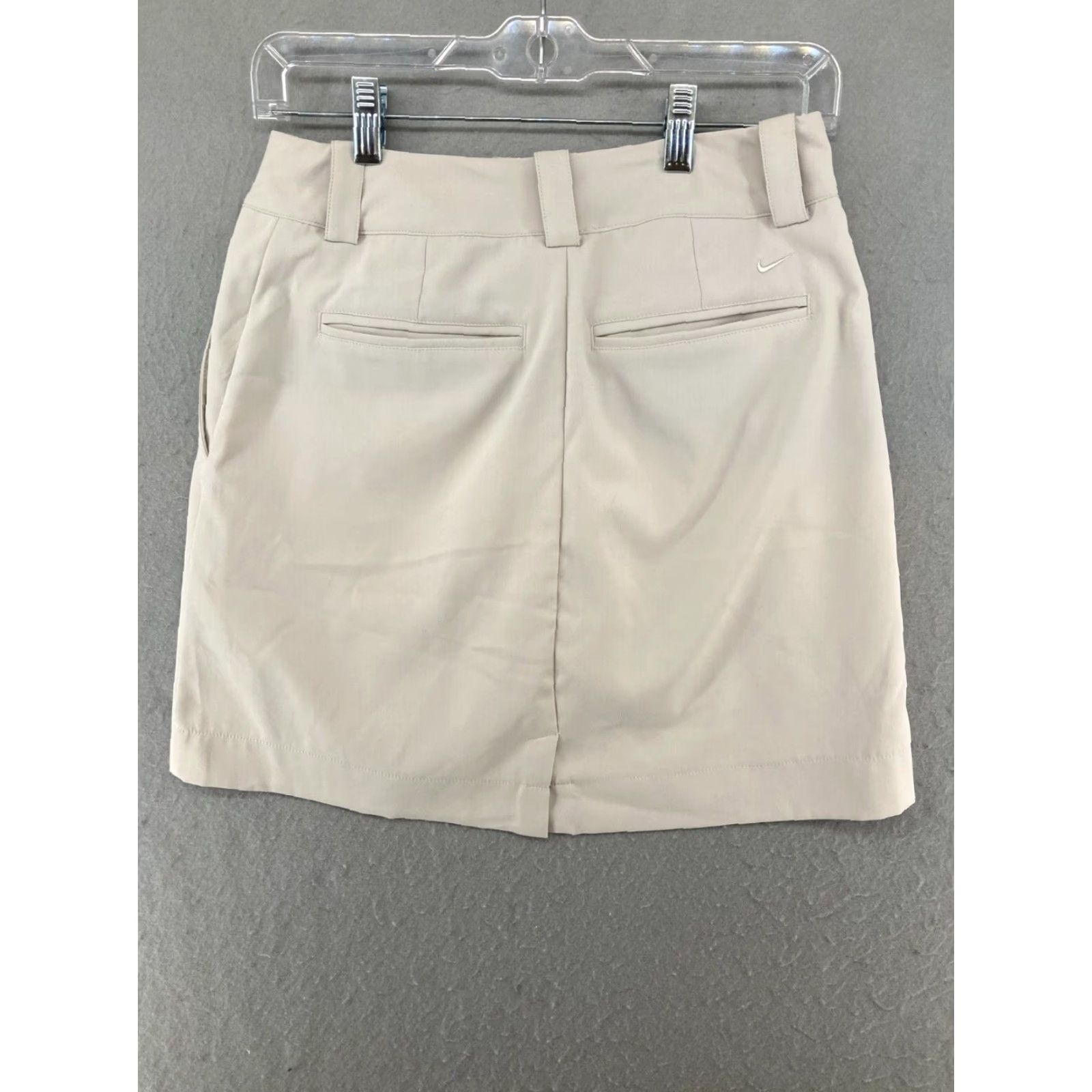 Nike Nike Tour Skirt Womens 26 Small Khaki Beige Golf Athletic Activewear 90s Logo Nike Womens Skirt Short Athletic Golf Size 26" / US 2 / IT 38 - 5 Thumbnail