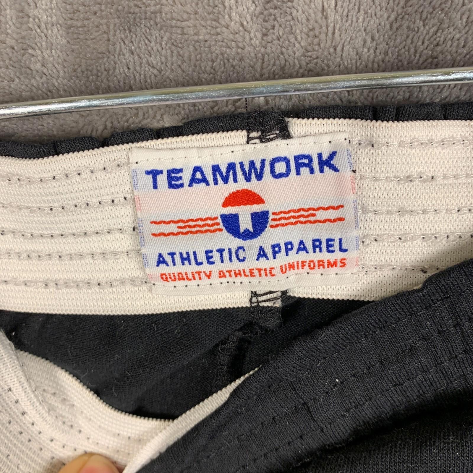 Designer Vintage Teamwork Athletic Apparel Mens Shorts Blk Sz S (352) Size US 30 / EU 46 - 3 Thumbnail