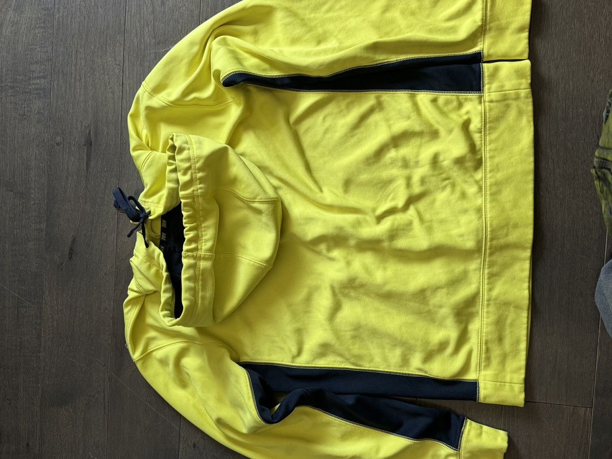 Nike 2000s Nike thermafit zip up hoodie Size US M / EU 48-50 / 2 - 2 Thumbnail