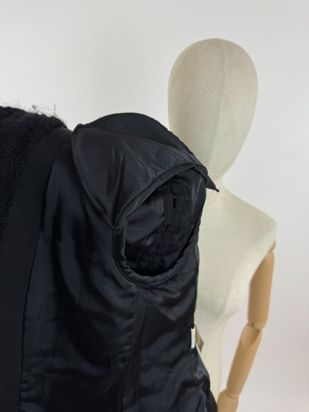 Armani Collezioni ARMANI COLLEZIONI Mohair blazer elegant Black jacket Womens Size XL / US 12-14 / IT 48-50 - 10 Thumbnail