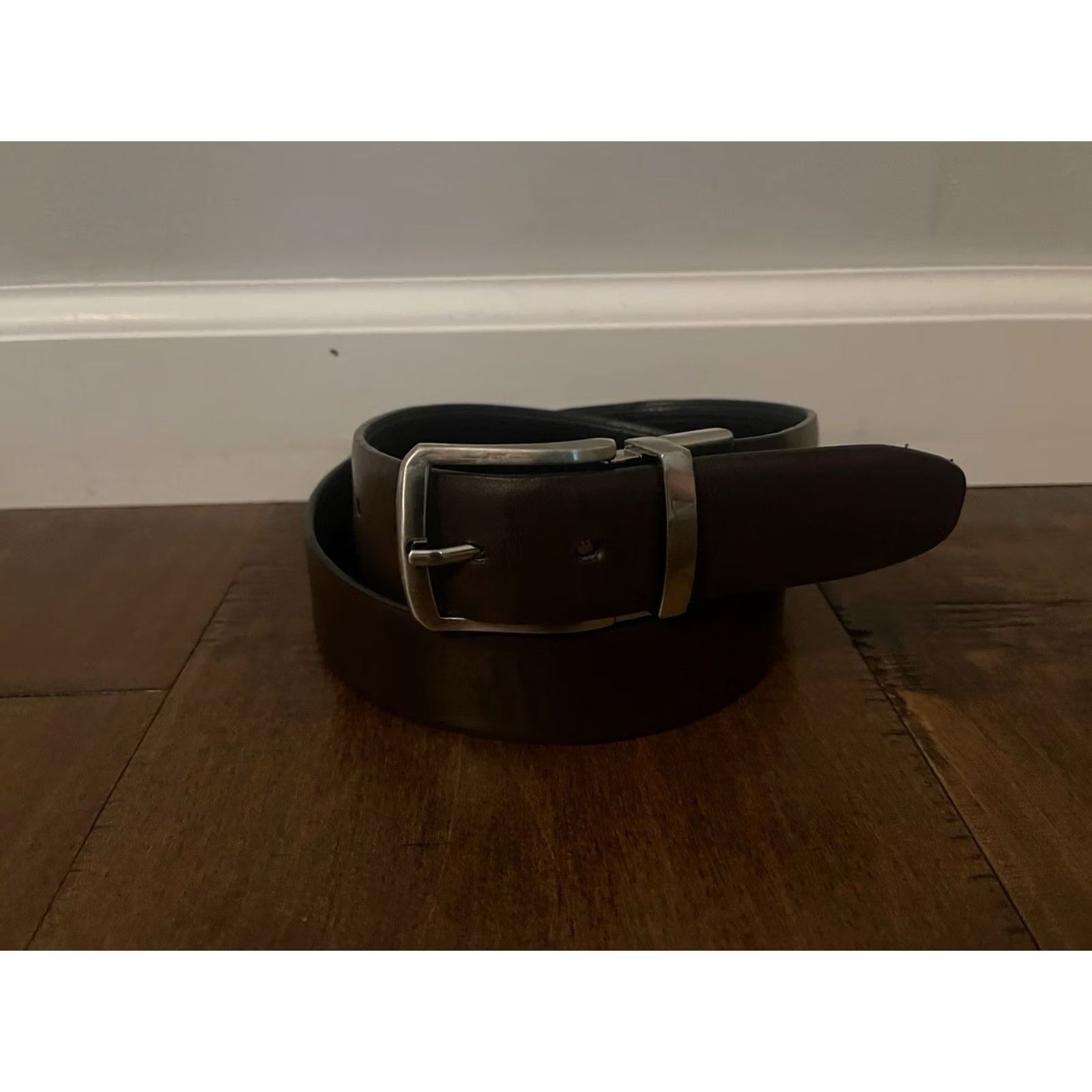 Tommy Bahama VINTAGE? No — Reversible Belt Leather 11TM02XZ16 Black/Brown - Men's Small 30-32 Tommy Bahama Belt Leather Buckle Size ONE SIZE - 4 Thumbnail