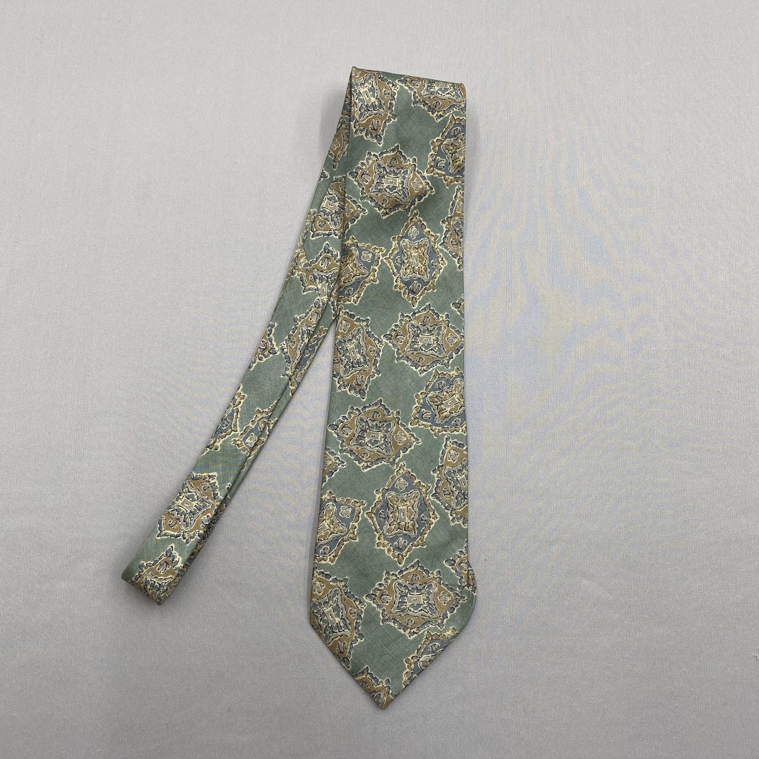 Japanese Brand Vintage Yves Saint Laurent SILK Necktie Cravate Pure Silk Size ONE SIZE - 4 Thumbnail
