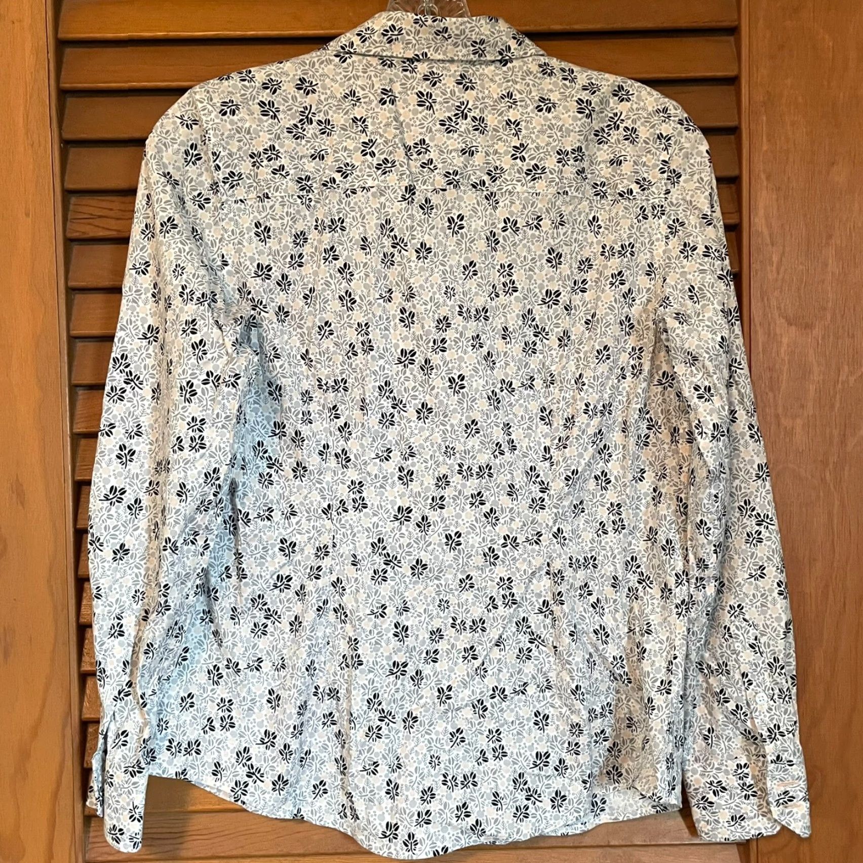 Talbots Talbots Blouse Shirt Womens Size 2 Floral Multicolor Long Sleeve Button Non-Iron Casual Workwear Size XS / US 0-2 / IT 36-38 - 3 Thumbnail