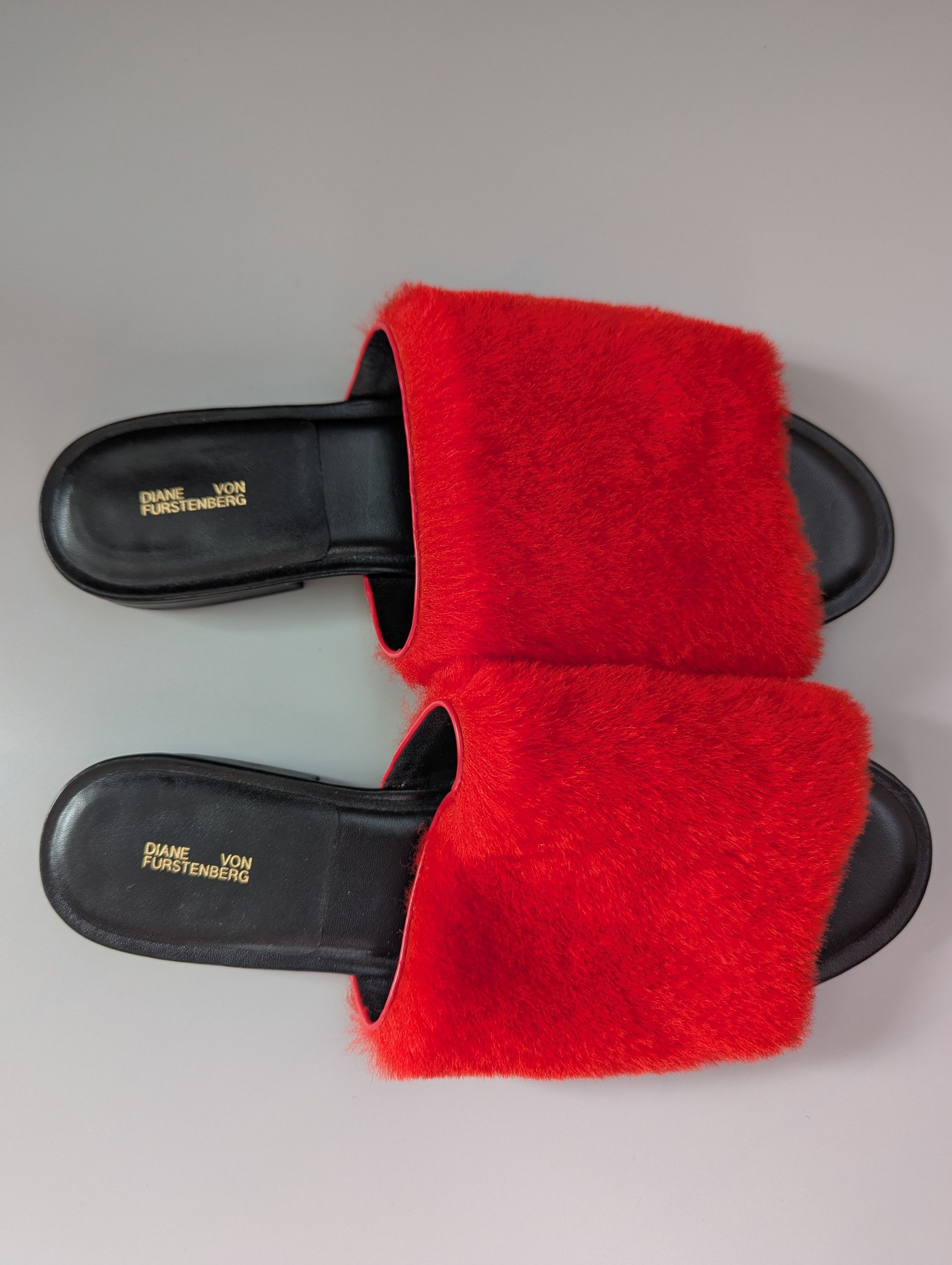 Diane von Furstenberg × Japanese Brand Diane Von Furstenberg Santi shearling slides - red Size US 8 / IT 38 - 2 Thumbnail