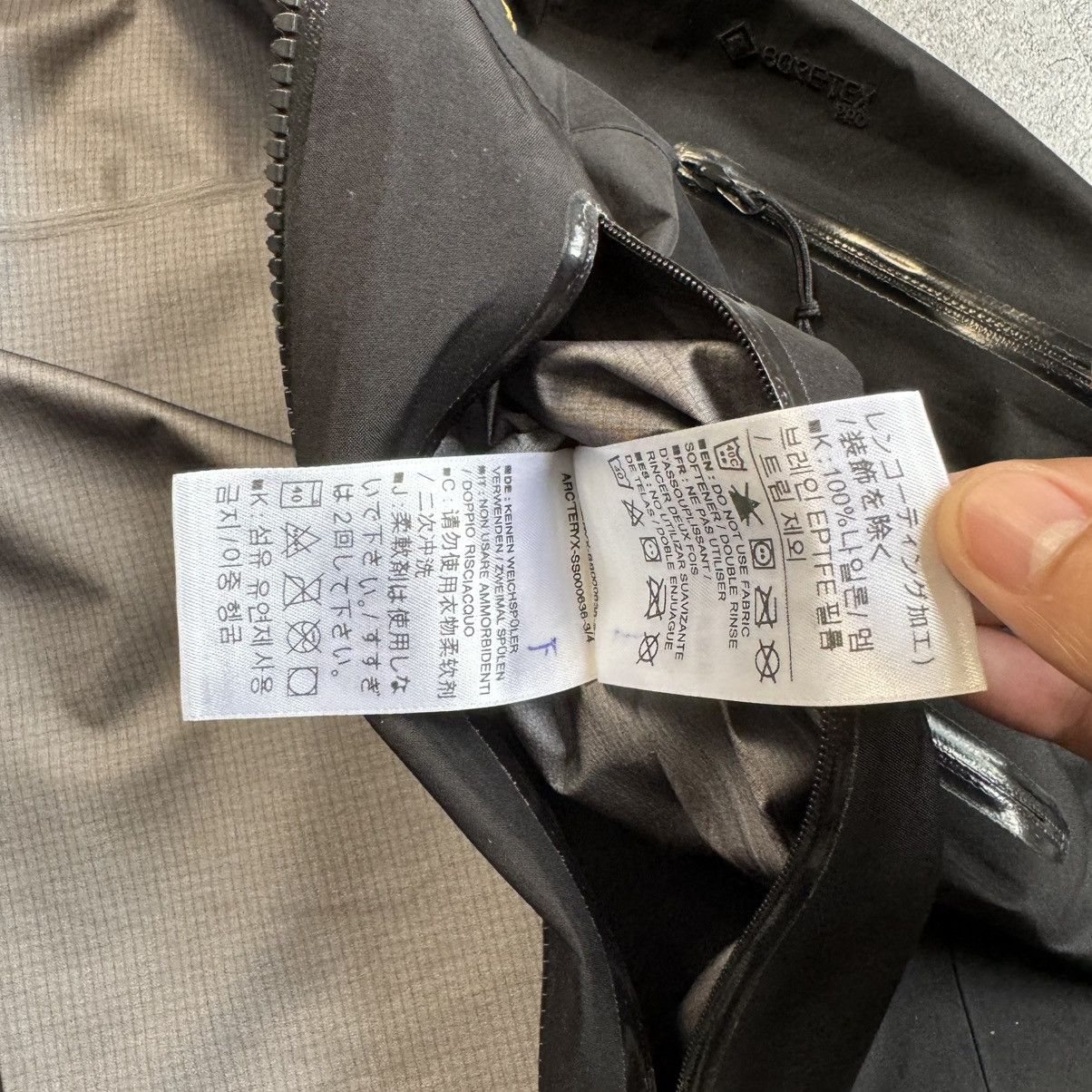 Arc'teryx Arc'teryx Alpha SV jacket | Grailed