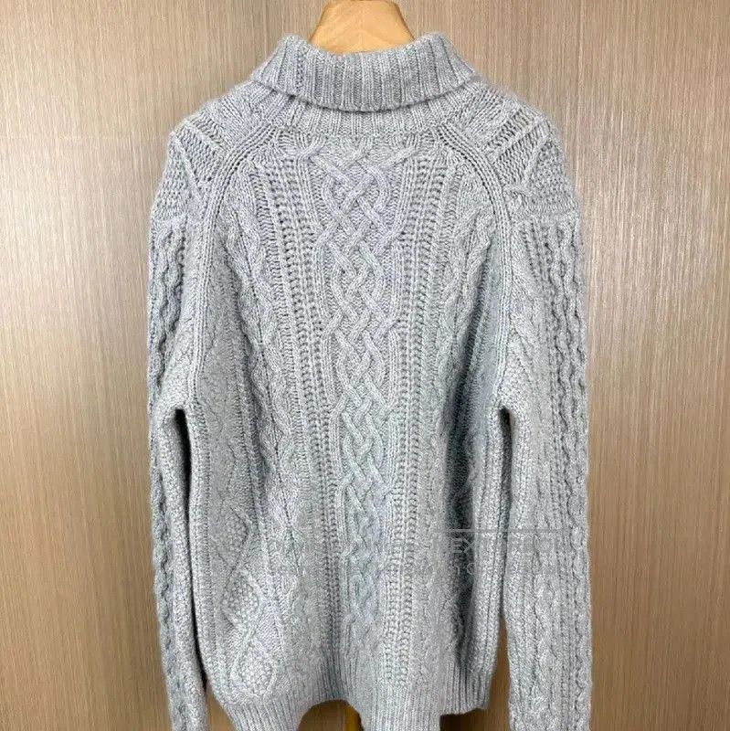 Burberry Burberry Grey Wool Knit Sweater for Women. Size M / US 6-8 / IT 42-44 - 2 Thumbnail