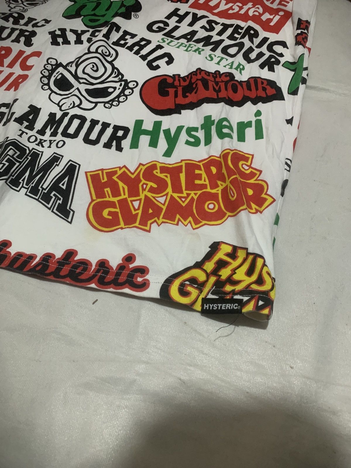 Hysteric Glamour Very Rare Aop Hysteric Glamour Logo Tee Shirt Size US M / EU 48-50 / 2 - 10 Thumbnail