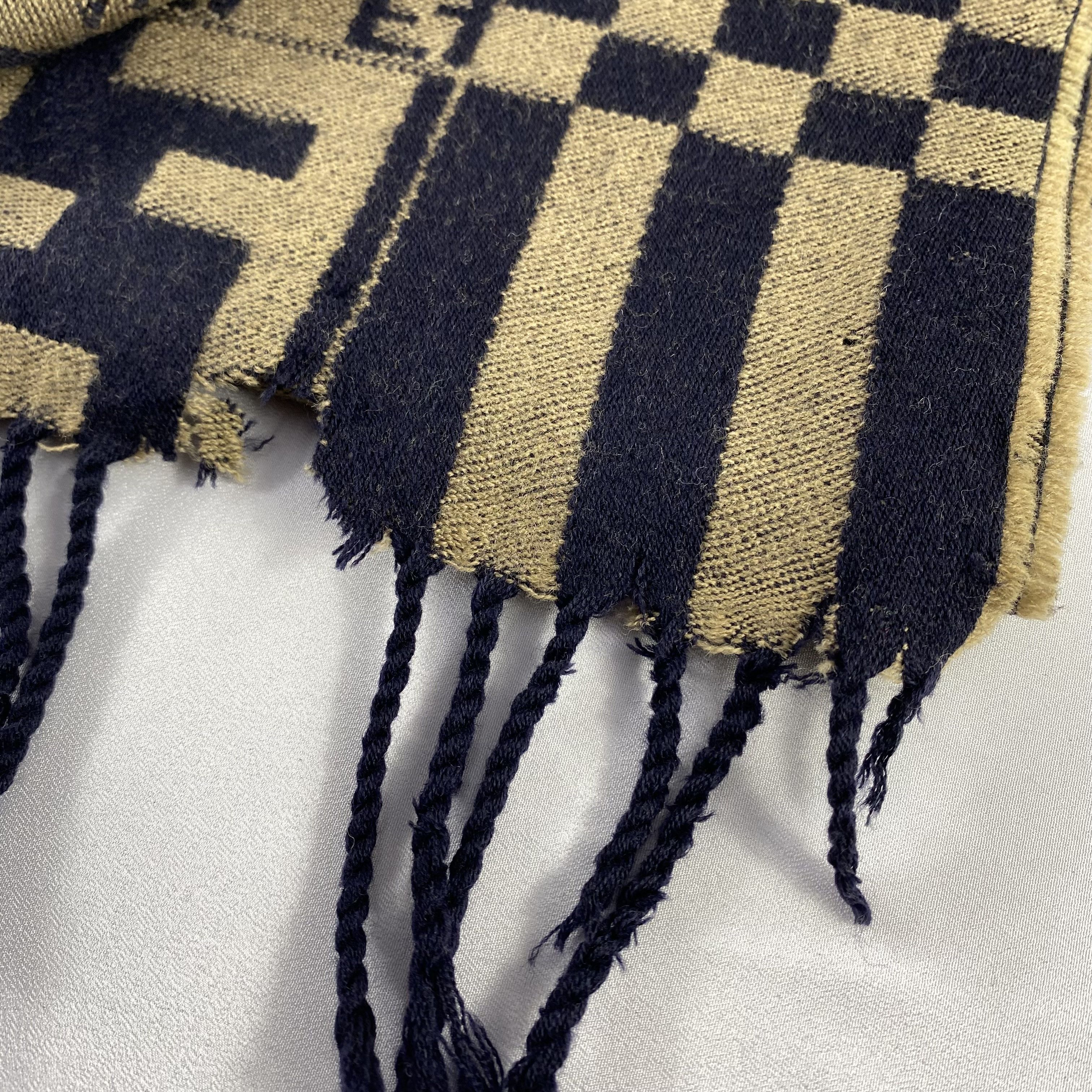 Fendi Vintage Fendi Scarf Neck Wrap Wool Muffler Size ONE SIZE - 5 Thumbnail