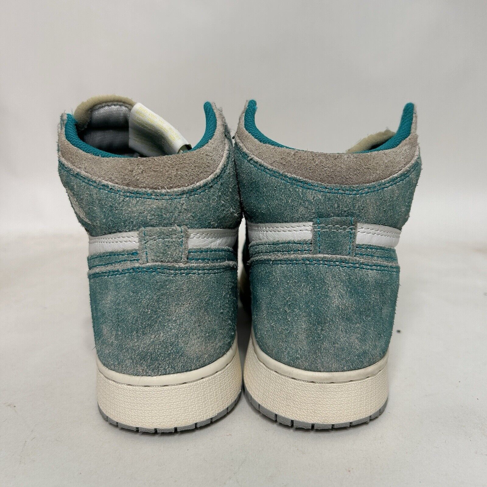 Jordan Brand Nike Shoes Air Jordan 1 Retro High OG GS “Turbo Green” 2024 Size US 8.5 / IT 38.5 - 5 Thumbnail