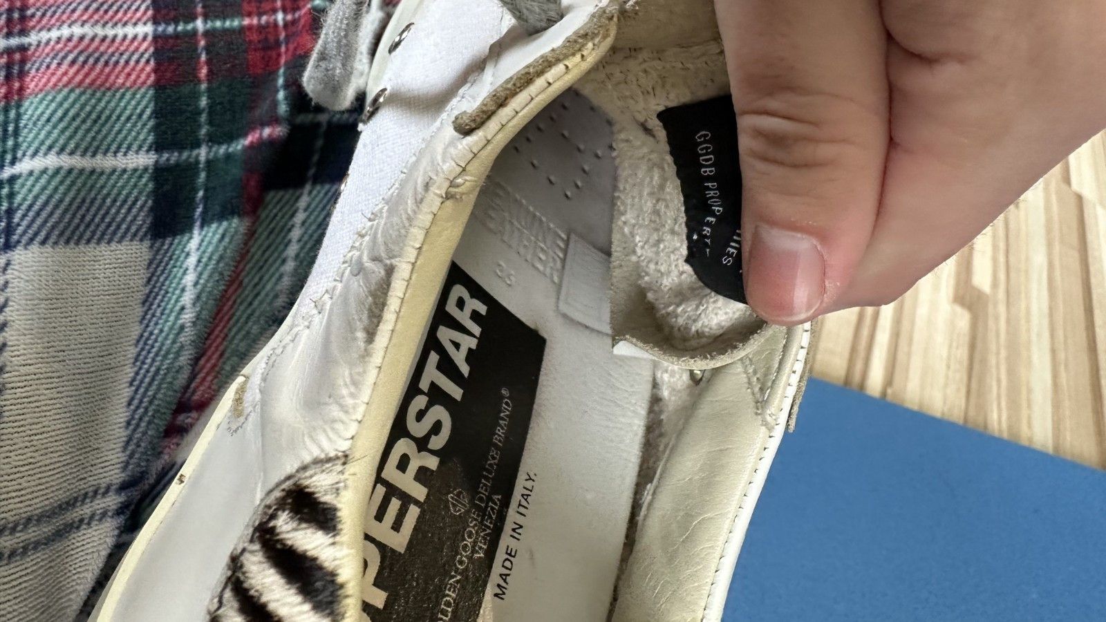 Golden Goose Golden Goose Women's SuperStar White Sneakers Size 36 Size US 6 / IT 36 - 12 Thumbnail