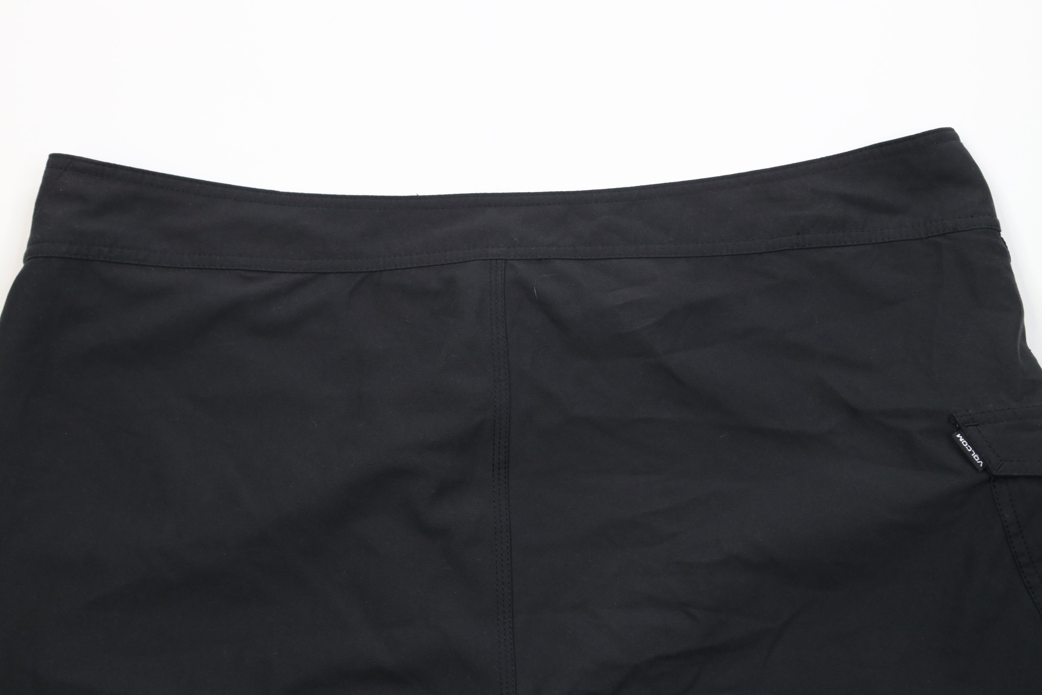 Volcom Vintage Y2K Volcom Surfing Spell Beach Board Shorts Black Size US 42 / EU 58 - 9 Thumbnail